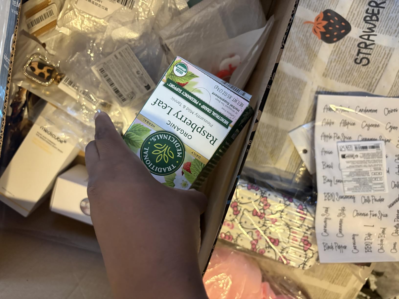 Traditional Medicinals Organic Raspberry Leaf Herbal Tea, Eases Menstrual Cramps & Supports Healthy Pregnancy, 16 Tea Bags customer photo 1