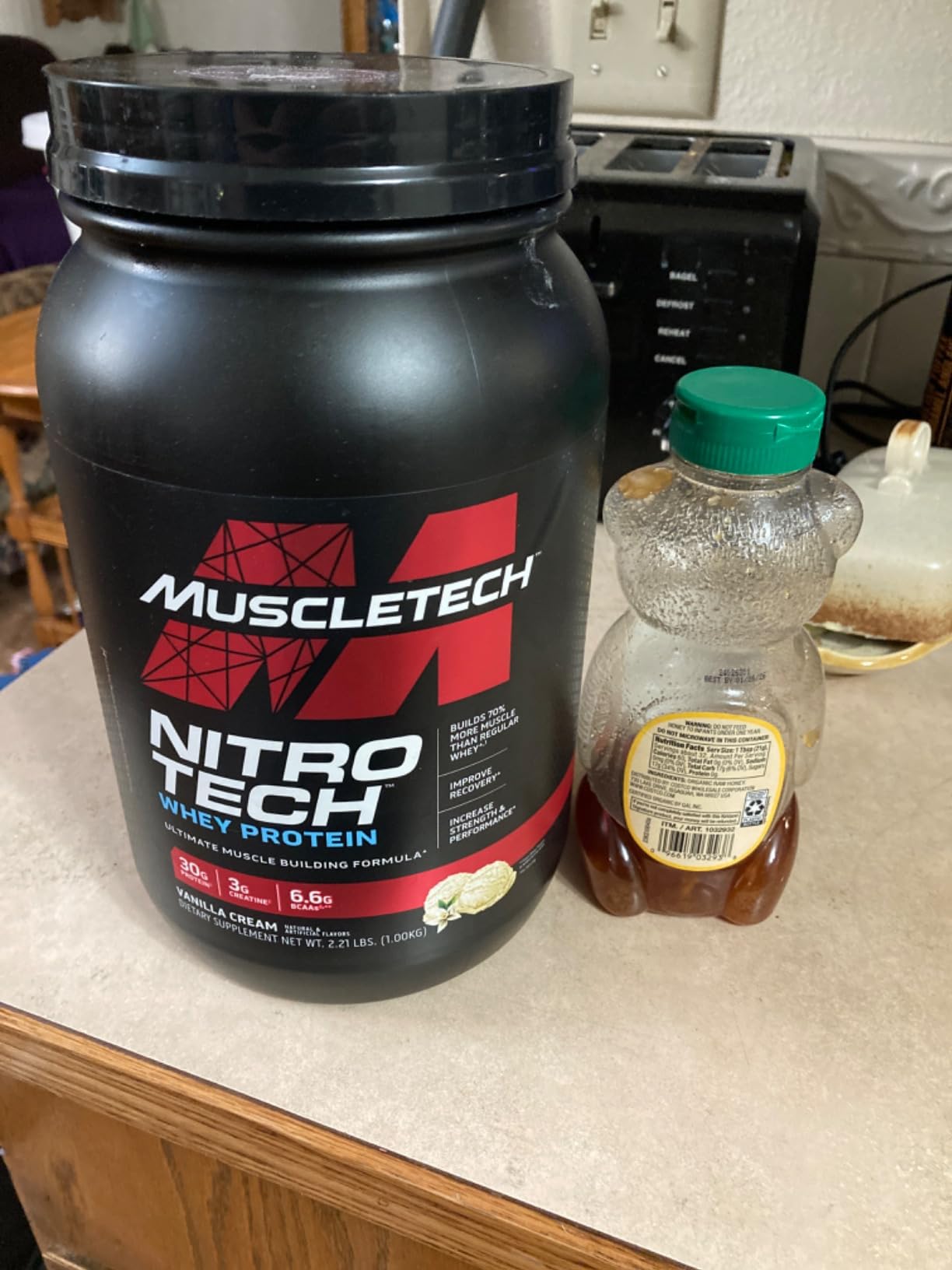 Muscletech Nitro-Tech Whey Protein Powder, Vanilla Cream, 4 Pound, 30g Protein, 3g Creatine, 6.8g BCAA customer photo 1