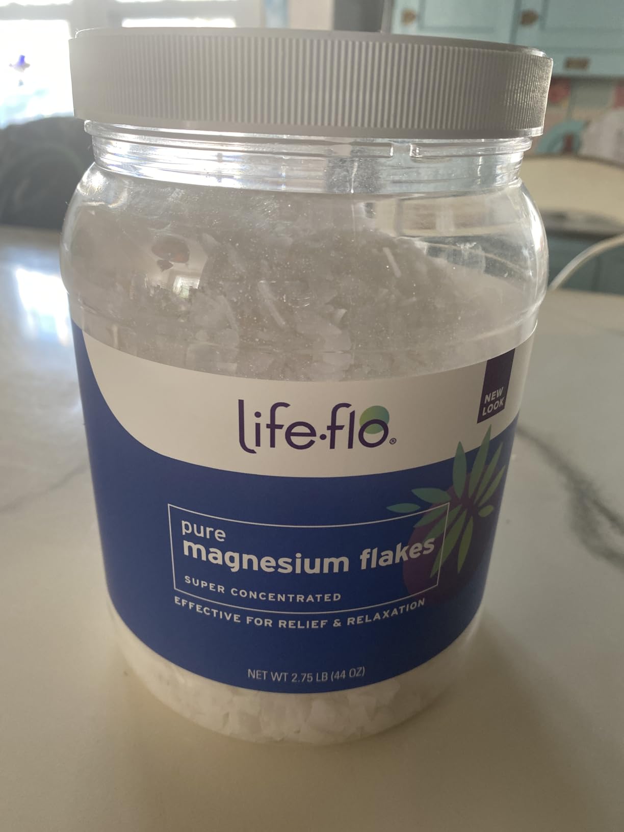 LIFE-FLO Magnesium Bath Flakes - Unscented Magnesium Flakes with Ancient Trace Minerals from the Zechstein Seabed - Epsom Salt Bath Soak Alternative or Relaxing Foot Soak - 60-Day Guarantee - 44oz customer photo 2