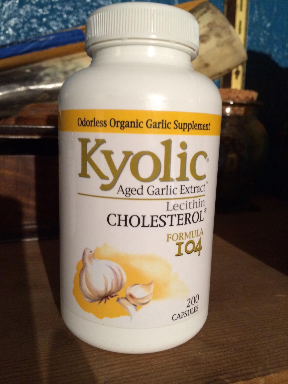 Kyolic Aged Garlic Extract Formula 104 - Cholesterol Health - Supports Overall Cardiovascular Health - Odorless Aged Garlic Extract & Lecithin - GMO-Free, Gluten-Free - 100 Capsules (50 Servings) customer photo 1
