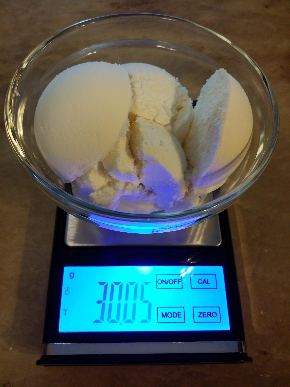 BulkSupplements.com Whey Protein Isolate Powder - Unflavored Whey Protein Powder, Nutritional Supplement - Gluten Free, 30g per Serving, 1kg (2.2 lbs) customer photo 2