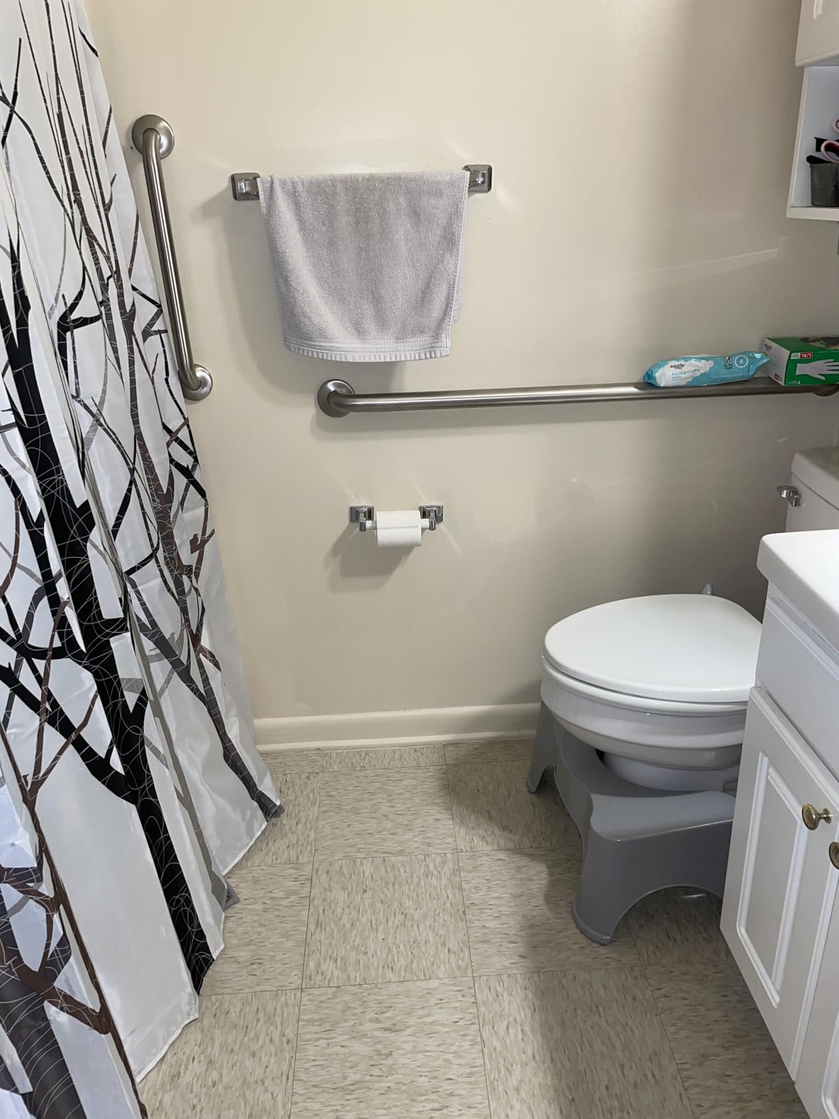 Squatty Potty The Original Bathroom Toilet Stool, 7 Inch height, White customer photo 1