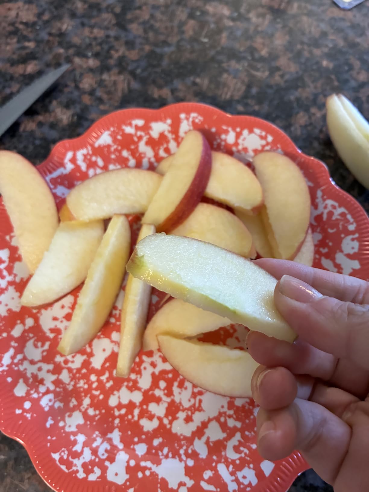PrepWorks Dishwasher Safe Apple Slicer and Corer - 16-Slice Thin Apple Cutter with Safety Cover customer photo 1