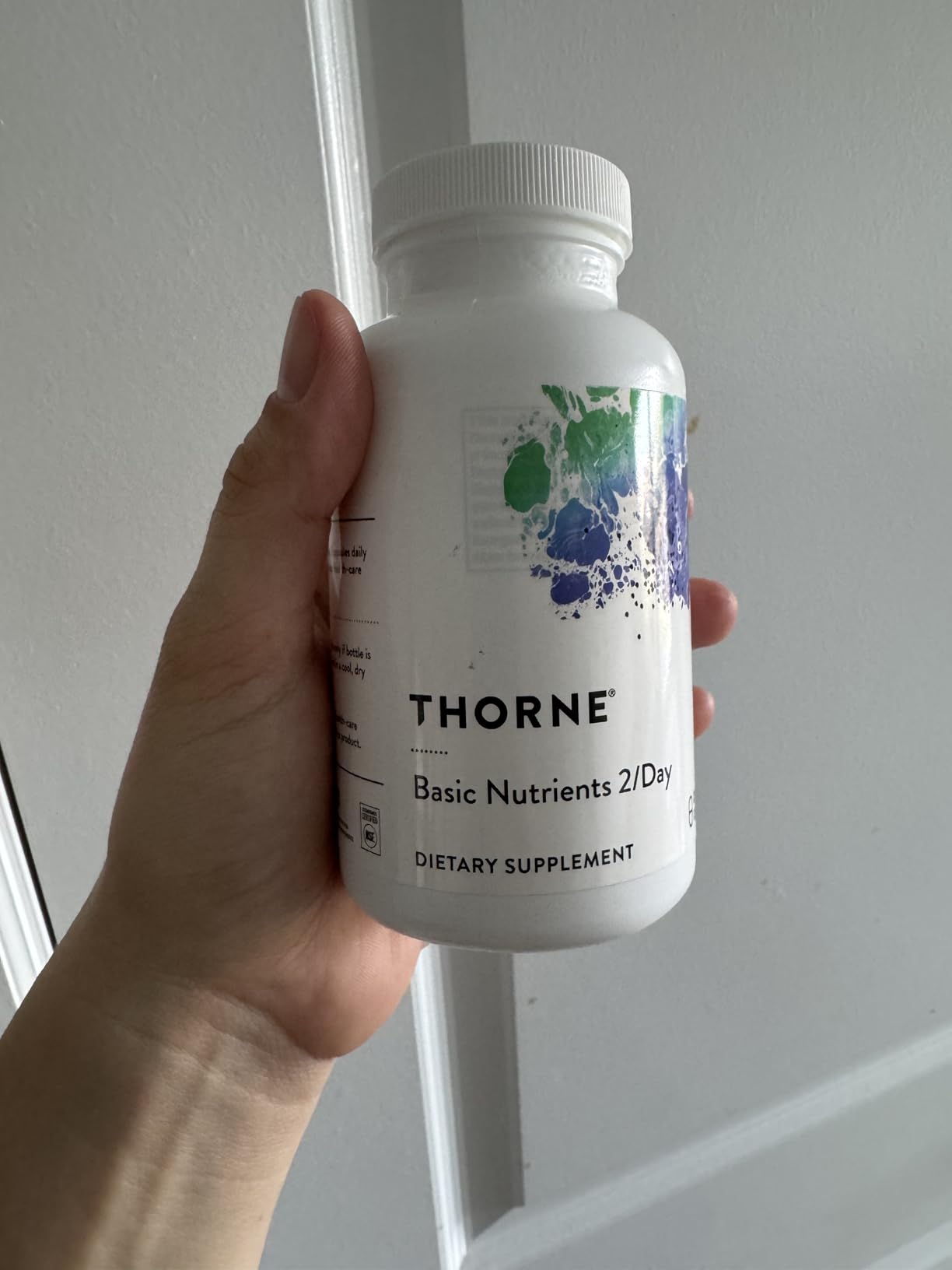 THORNE Basic Nutrients 2/Day - Comprehensive Daily Multi-Vitamin with Optimal Bioavailability, 60 Capsules customer photo 1