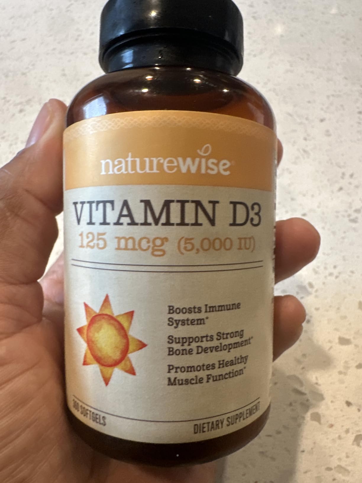 NatureWise Vitamin D3 5000iu (125 mcg) 1 Year Supply for Immune Support, Healthy Muscle Function, and Bone Health, Gluten Free in Organic Extra Virgin Olive Oil, (Mini Softgel), 360 Count customer photo 2
