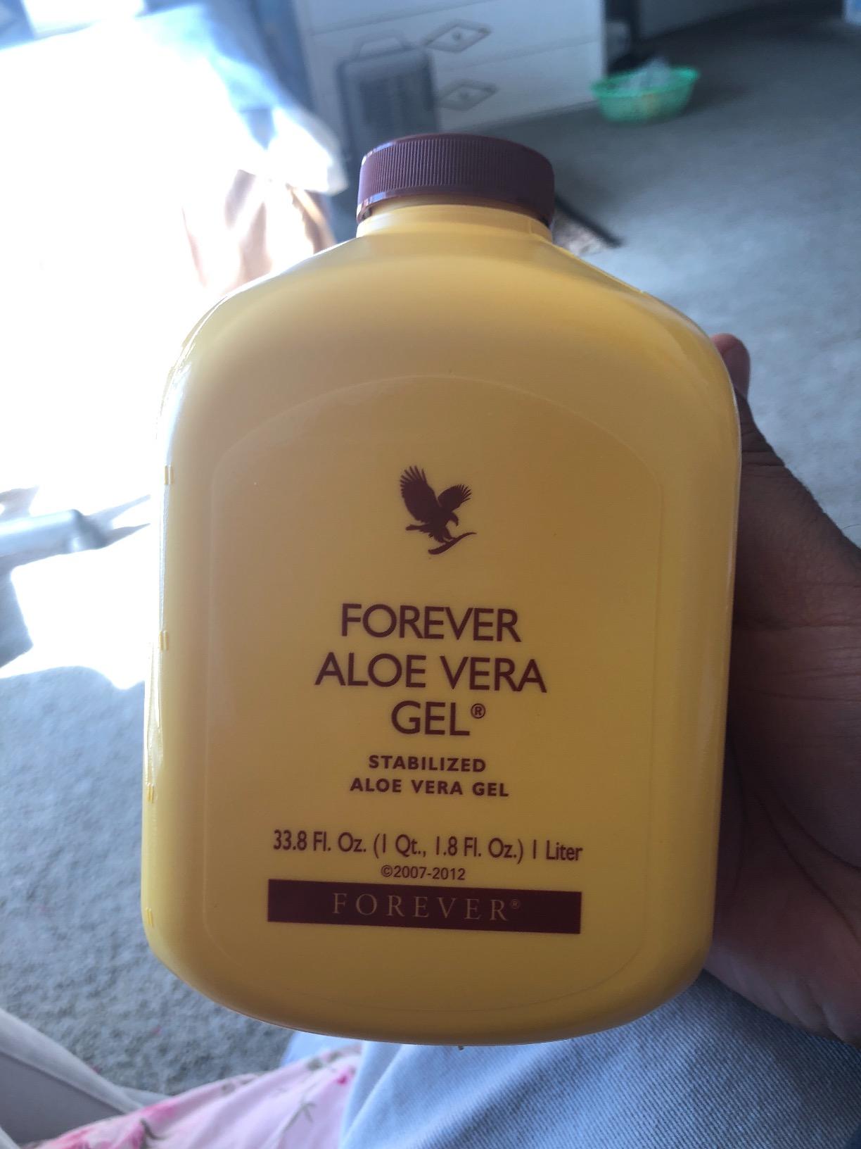 Forever Living - Aloe Vera Gel, Pure Inner Leaf Juice, 99.7% Aloe Content, Preservative-Free, 33.8 fl oz customer photo 2