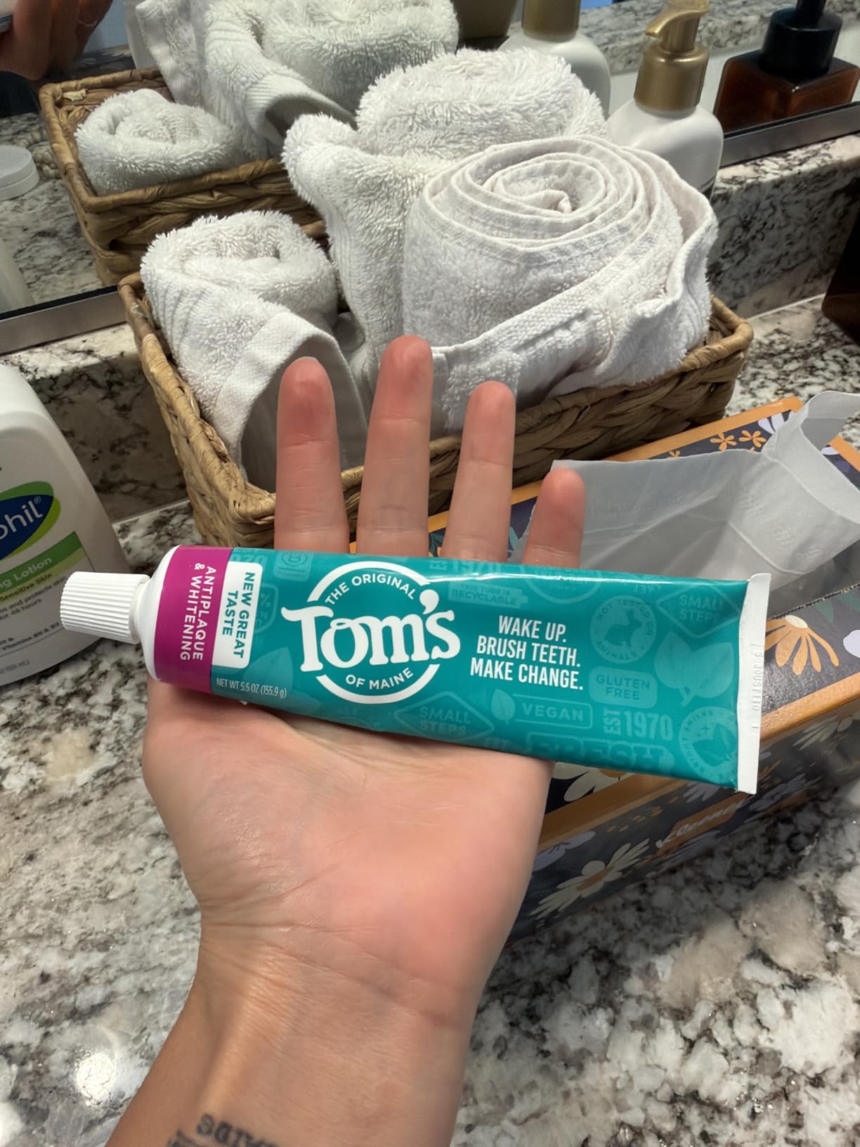 Tom's of Maine Fluoride-Free Antiplaque & Whitening Natural Toothpaste, Peppermint, 5.5 oz. (Pack of 2) customer photo 2