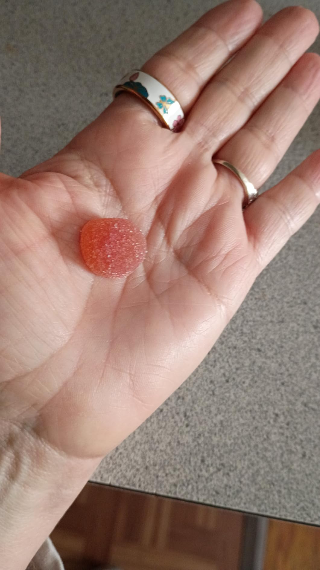 Olly, Probiotic + Prebiotic Gummy, 500 Million CFUs, Fos, Adult Chewable Supplement for Men and Women, Peach Flavored, 30 Day Supply, 30 Count customer photo 1