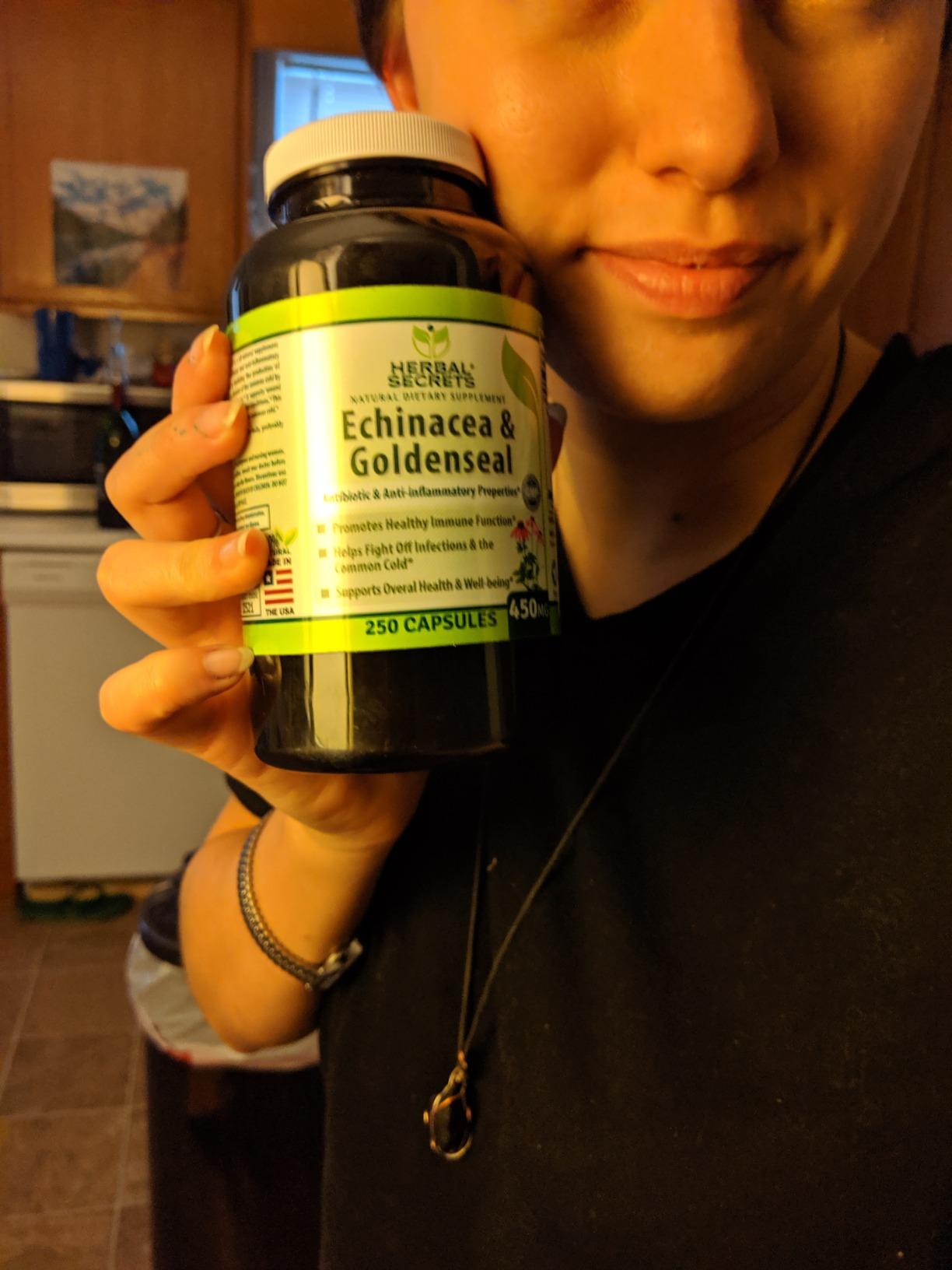 Herbal Secrets Echinacea & Goldenseal Root Supplement | 450 Mg Per Serving | 250 Veggie Capsules | Non-GMO | Gluten-Free | Made in USA (250 Veggie Capsules) customer photo 2