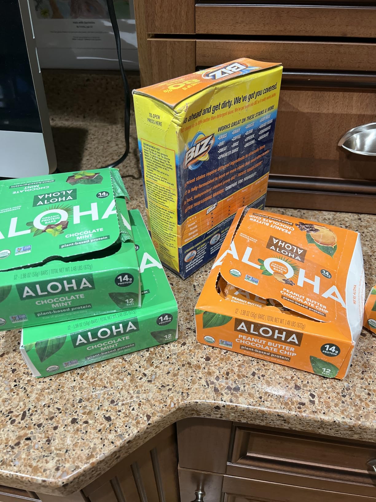 ALOHA Organic Plant Based Protein Bars |Peanut Butter Chocolate Chip | 1.98 Oz (Pack of 12) | Vegan, Low Sugar, Gluten Free, Paleo, Low Carb, Non-GMO, Stevia Free, Soy Free, No Sugar Alcohols customer photo 1