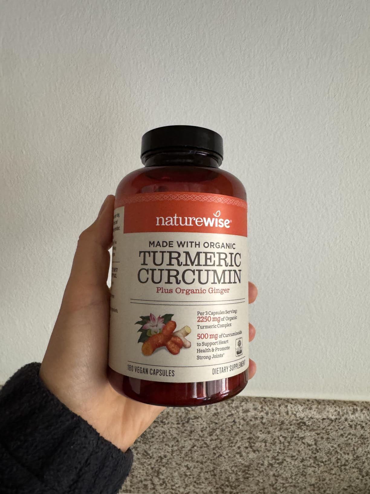 NatureWise Curcumin Turmeric 2250mg - Advanced Absorption from 95% Curcuminoids & BioPerine Black Pepper Extract - Daily Joint and Immune Health Support - Vegan, Non-GMO, 90 Count customer photo 1