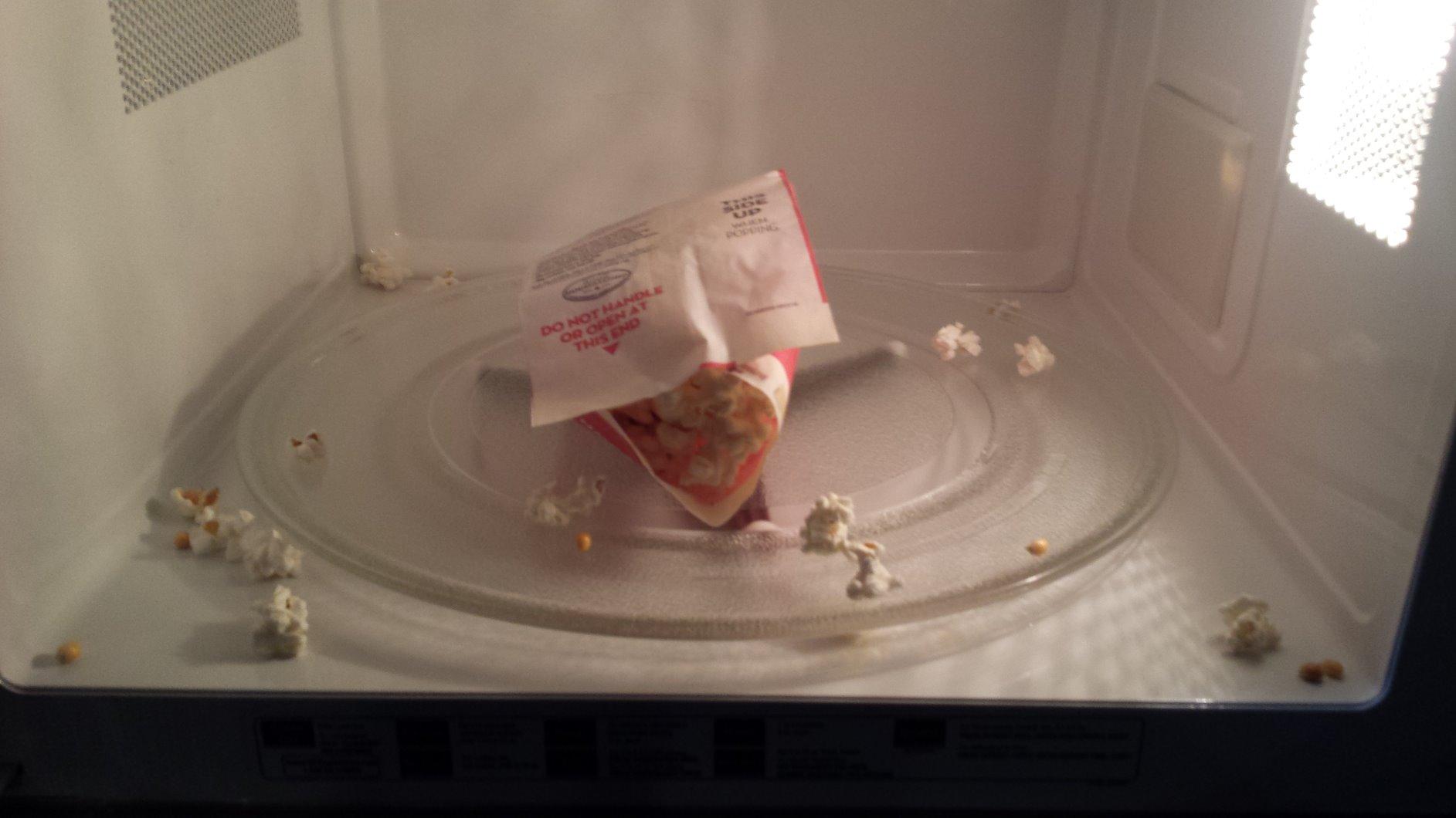 Jolly Time Healthy Pop Microwave Popcorn, 1.2oz Personal Bag, 10 Bags Per Carton (Healthy Pop 100's - Butter & Sea Salt, 1.2 Ounce (Pack of 30)) customer photo 1