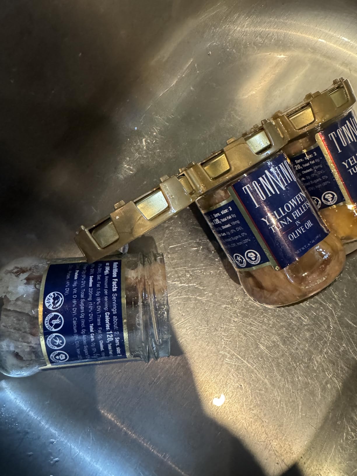 Tonnino Yellowfin Tuna Fish Premium - Olive Oil - Pack of 6 - Alternative to Salmon - Protein Snacks - Ready to Eat Meals in Glass Jar customer photo 1