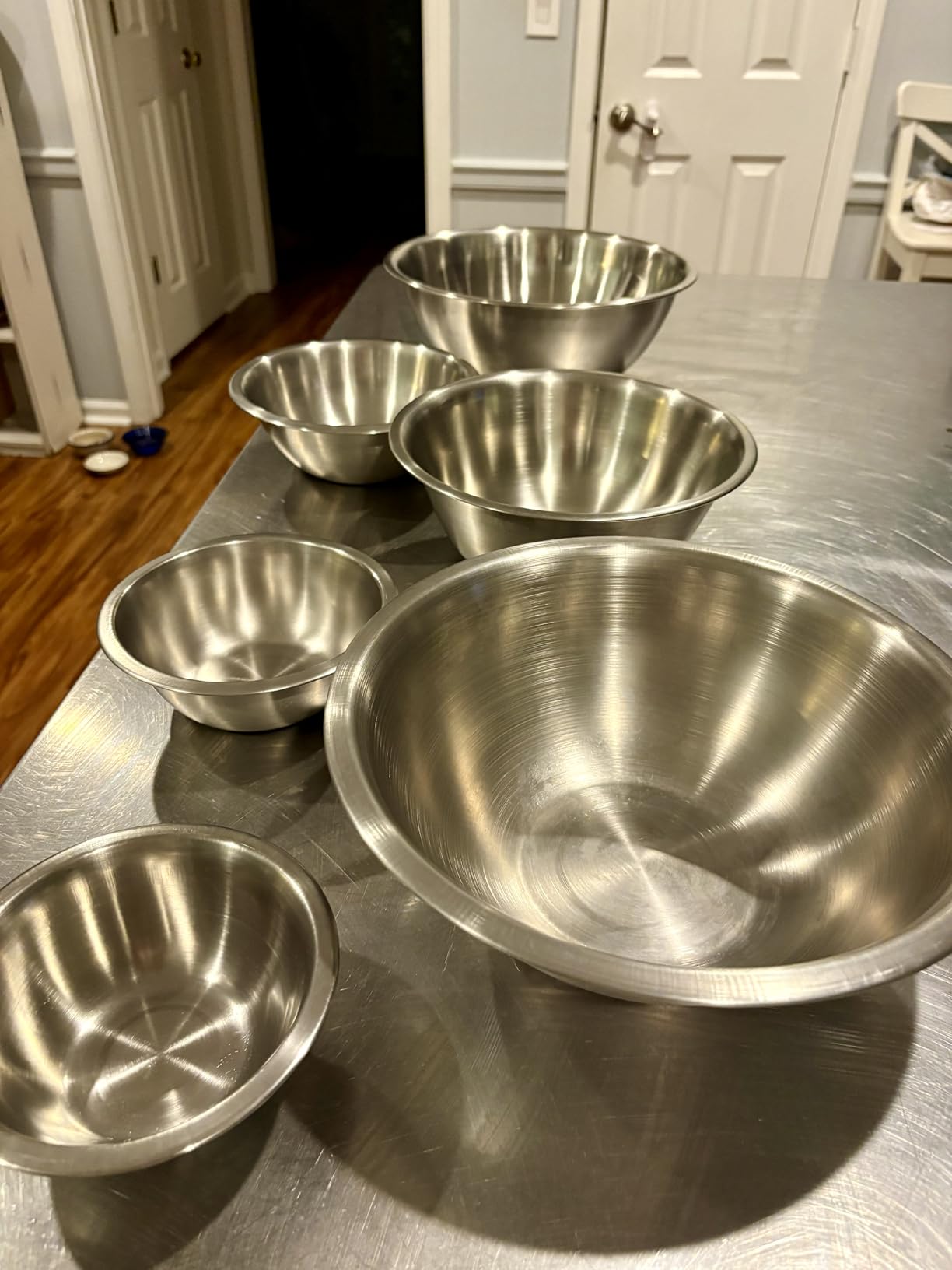 FineDine Stainless Steel Mixing Bowls Set, Dishwasher Safe, 6 Piece Metal Mixing Bowls For Kitchen, Nesting, Large, Small, Big Food Prep, Cooking, Baking customer photo 2