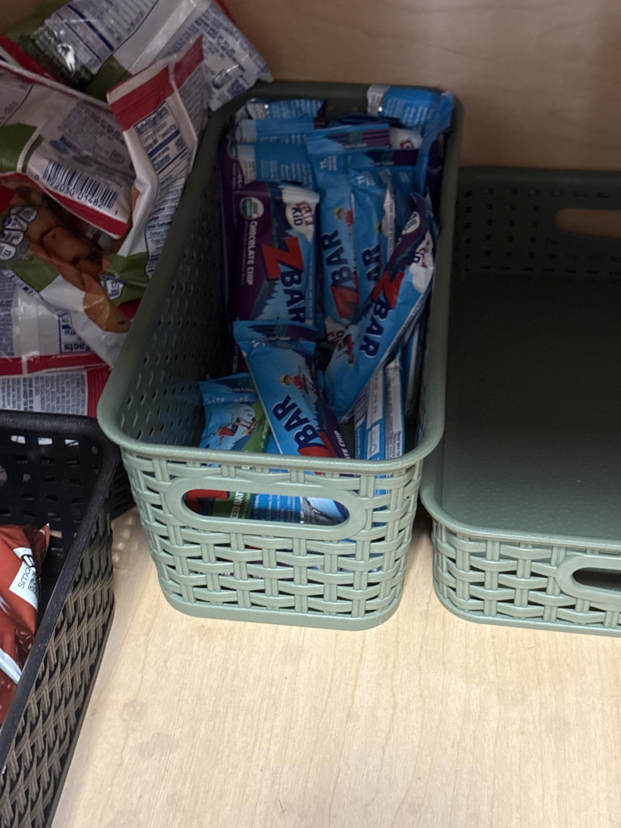 Zbar - Chocolate Chip - Soft-Baked Energy Snack Bars - Non-GMO - 12g Whole Grains - USDA Organic Granola Bars - Snacks for Kids (18 Pack) customer photo 1