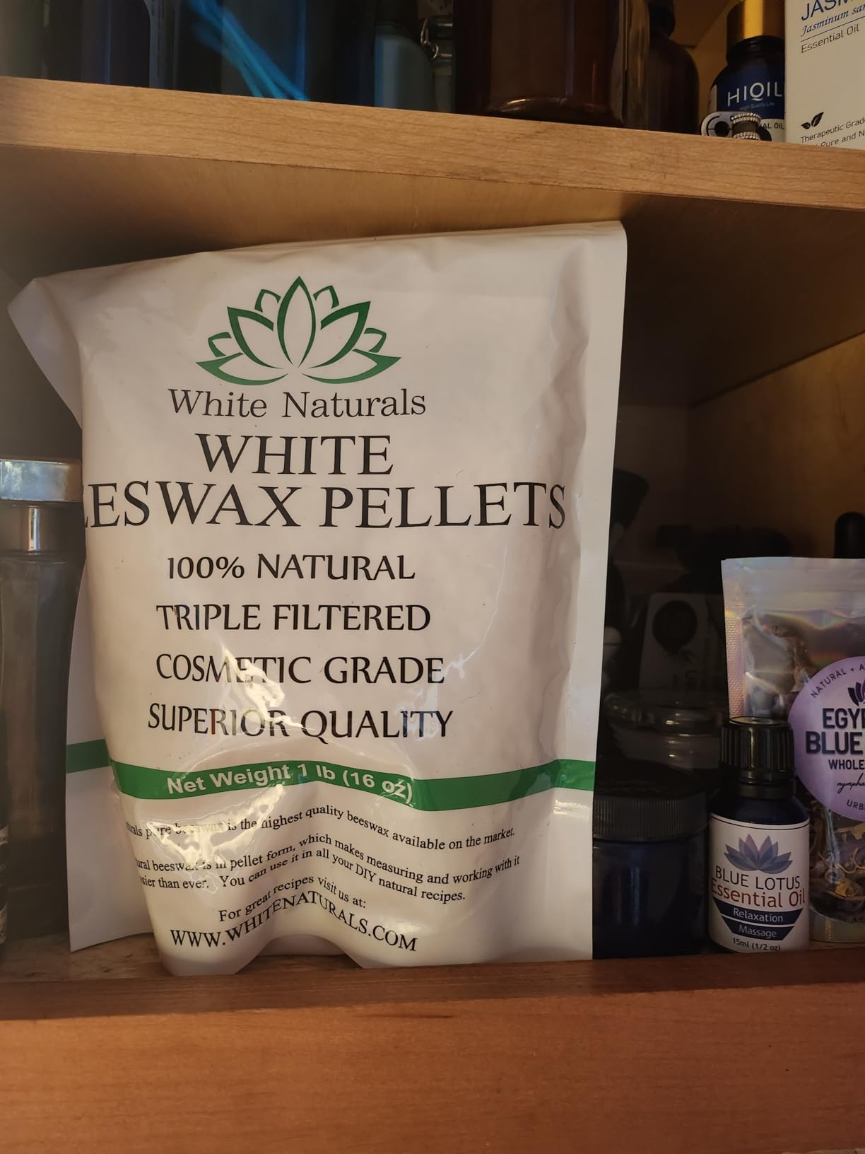 White Naturals Yellow Beeswax Pellets 1lb (16oz), Pure, Natural, Cosmetic Grade, Organic, Bees Wax Pastilles, Triple Filtered, Great For Candle Making, Soap, Food Wrap, DIY Lip Balms, Lotions customer photo 1