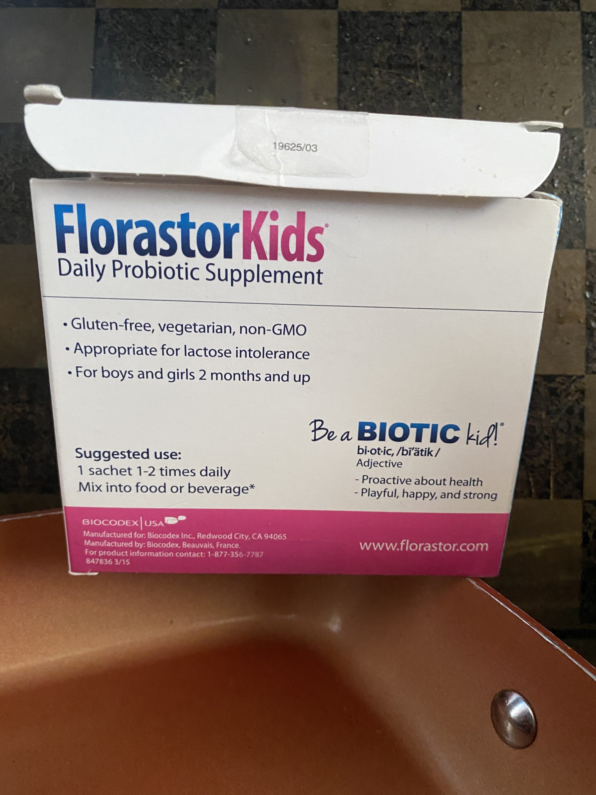 Florastor Kids Dual Action Probiotic Supplement, Strengthens Kids' Digestive & Immune Health, 20 Easy-to-Mix Powder Sticks, Packaging May Vary customer photo 2