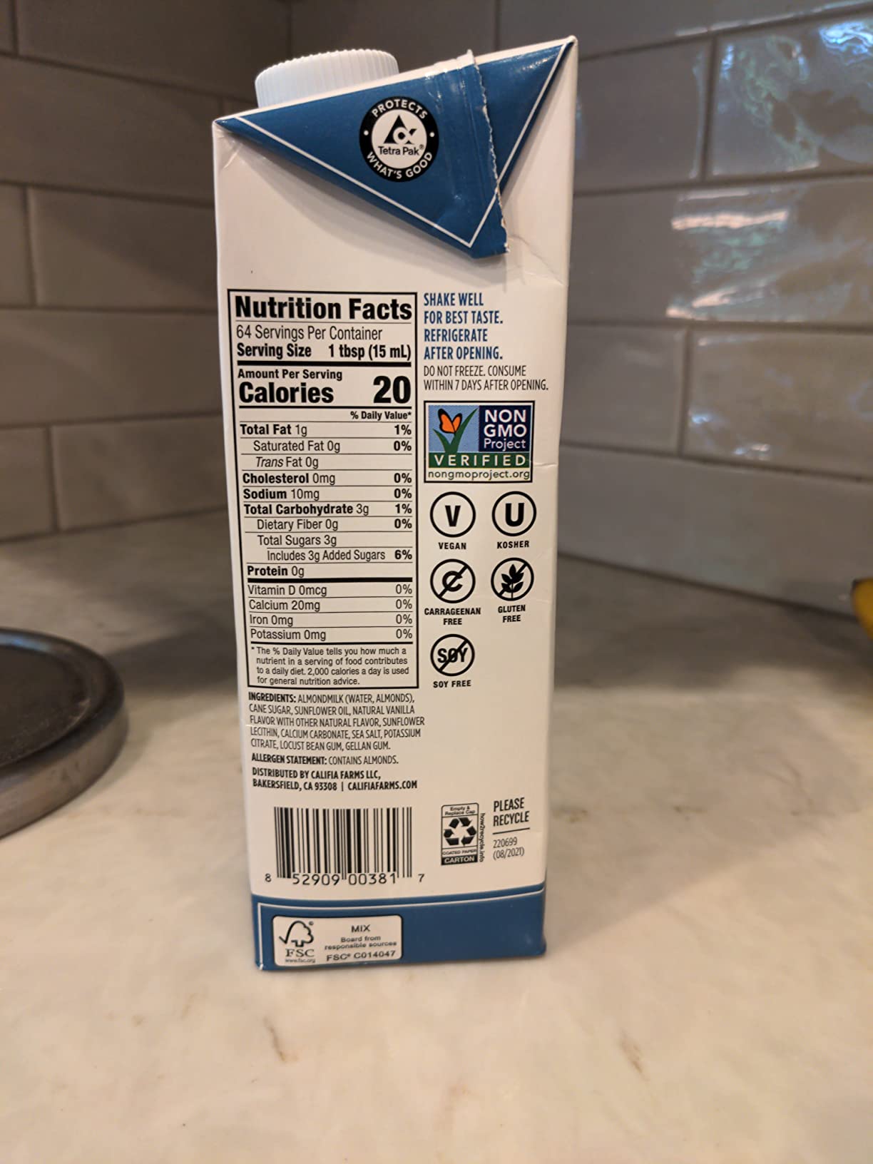 Califia Farms - Hazelnut Almond Milk Coffee Creamer, 25.4 Oz, Dairy Free, Plant Based, Vegan, Gluten Free, Non GMO customer photo 2