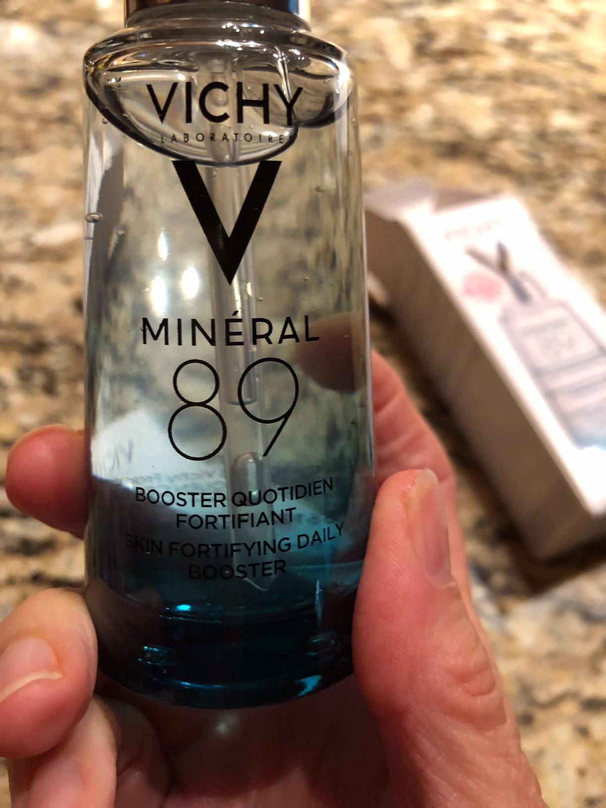 Vichy Mineral 89 Booster, Pure Hyaluronic Acid Serum for Face with Polyglutamic Acid for Skin Barrier Repair, Plumps & Hydrates, Lightweight Hydrating Serum, Oil-Free, Non-Sticky customer photo 2