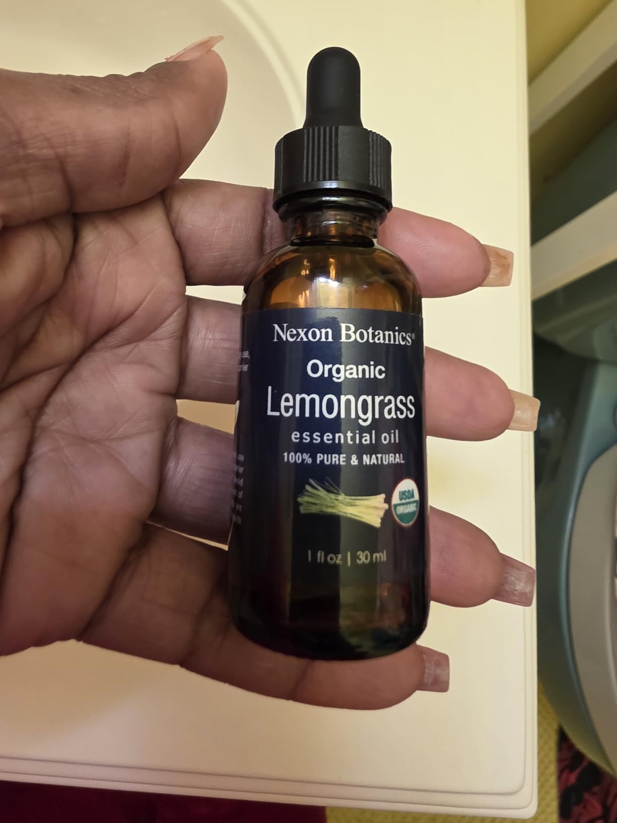 Organic Frankincense Essential Oil 30 ml - Pure, Natural Oils for Aromatherapy, Diffusers, DIY, Candle and Soap Making Scent - Nexon Botanics customer photo 1