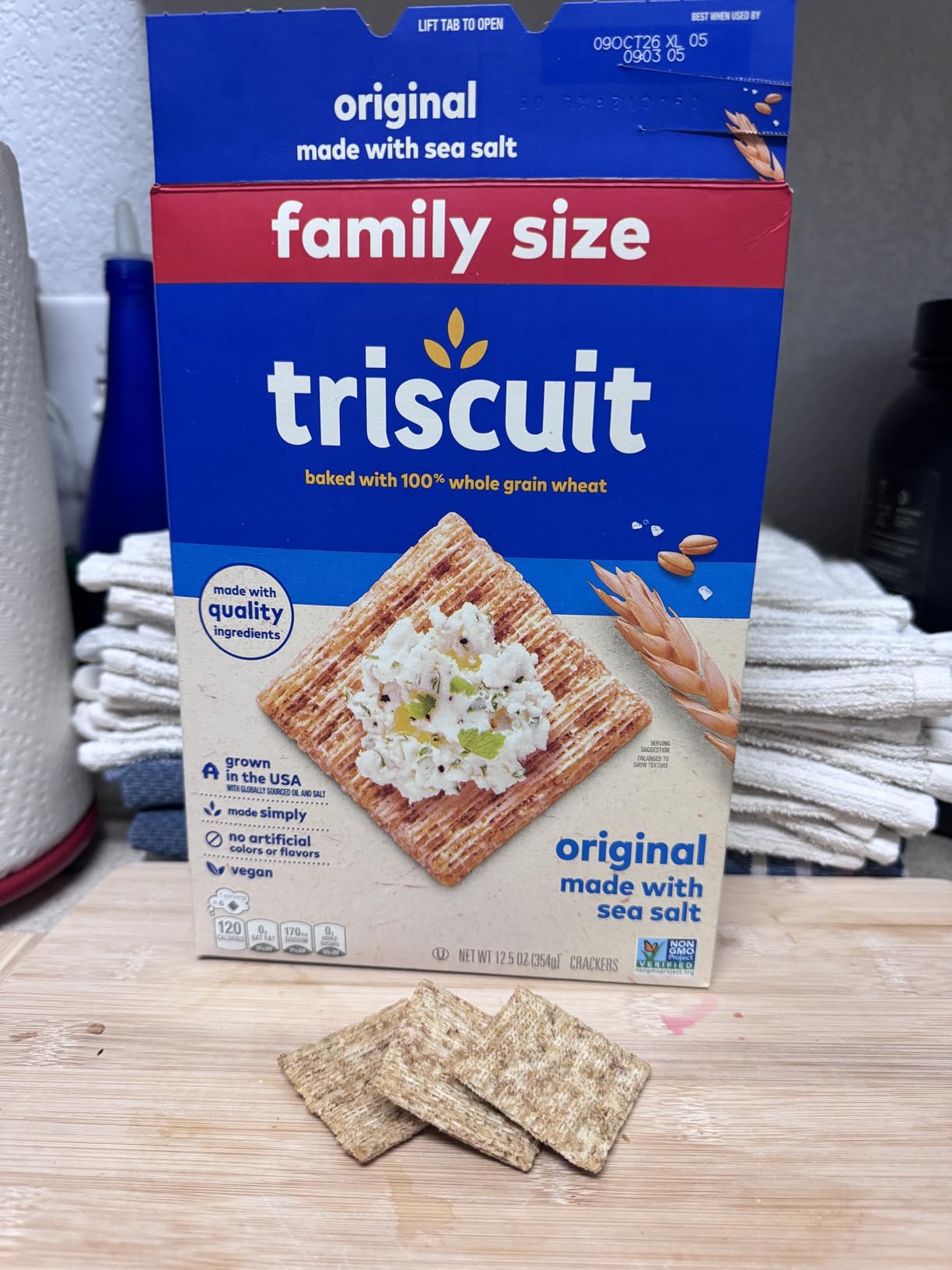 Triscuit Original Whole Grain Wheat Crackers, Vegan Crackers, Healthy Snacks, Lunch Snacks, Family Size, 12.5 oz customer photo 2