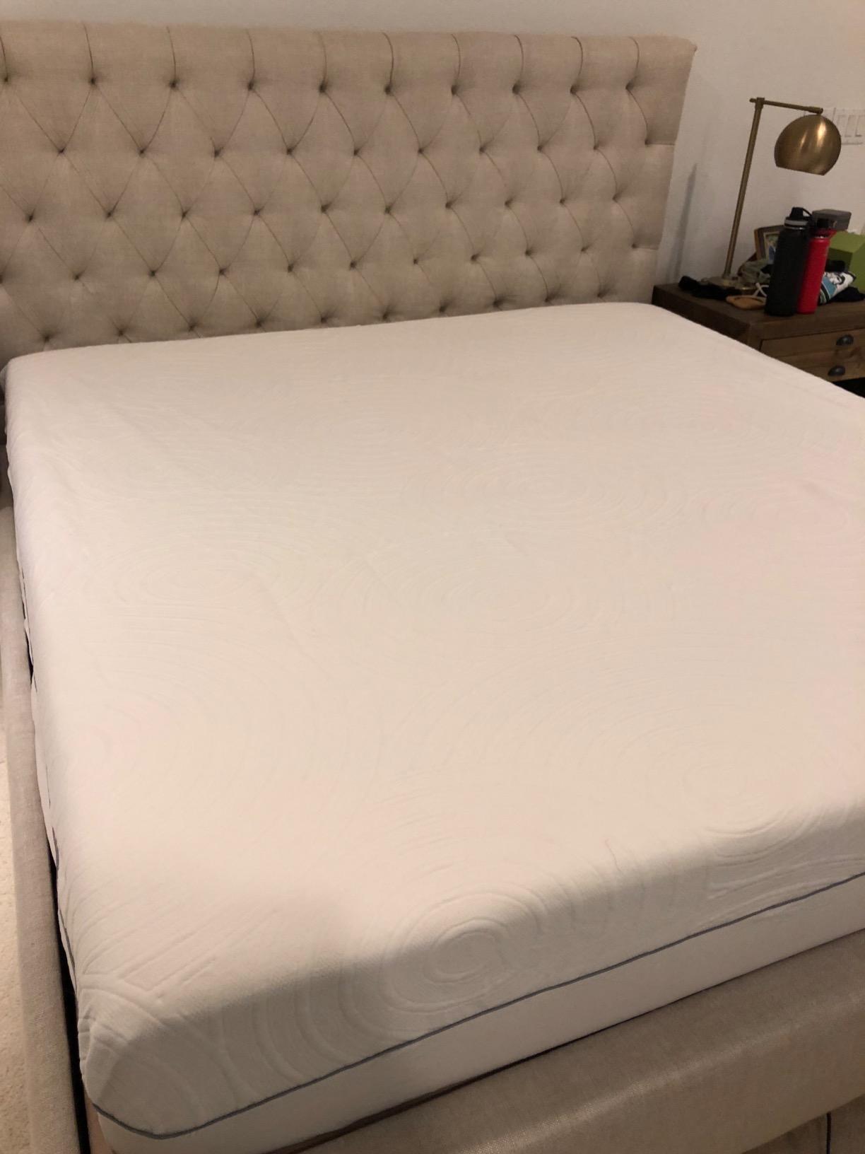 Tempur-Pedic TEMPUR-Protect Waterproof Mattress Protector, King, White customer photo 2