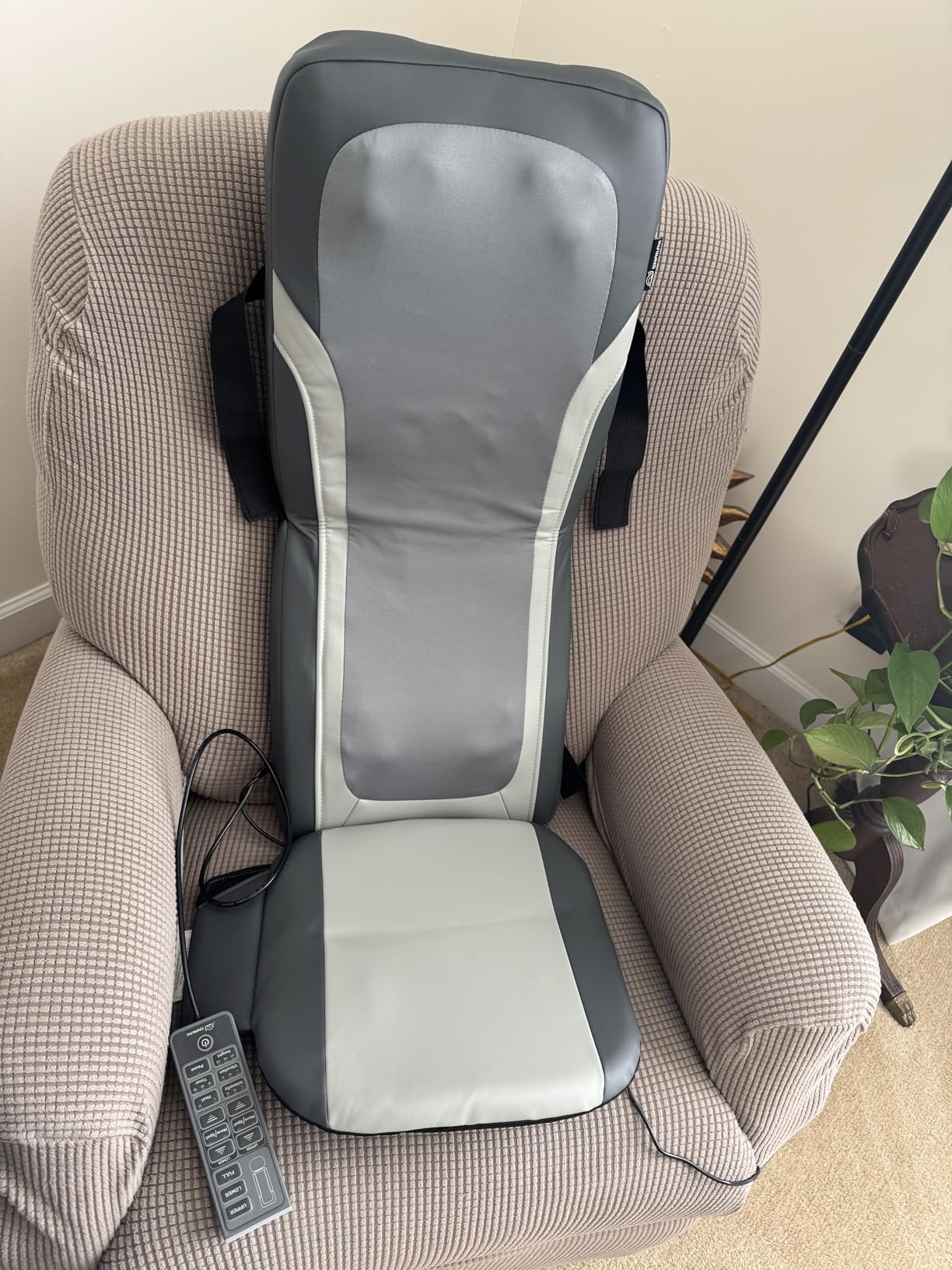 Snailax 2026 Upgraded Shiatsu Roller Back Massager with Heat Massage Chair Pad Kneading Back Massager for Pain Relief Deep Tissue Chair Massage Pad for Office Home Gift Fathers customer photo 2