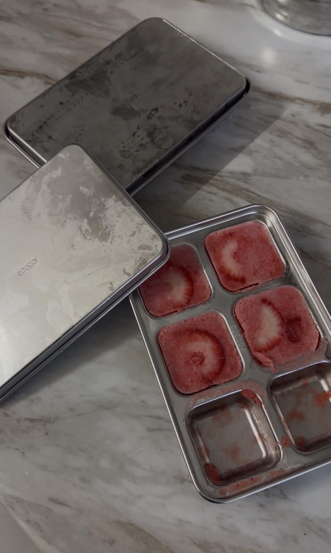 ecozoi Stainless Steel Metal Ice Cube Tray with Easy Release Handle | 18 Ice Cube Slots | Removable Slots for Easy Ice Cube Removal and Cleaning | Sustainable, Eco Friendly, Zero Waste, Plastic Free customer photo 1