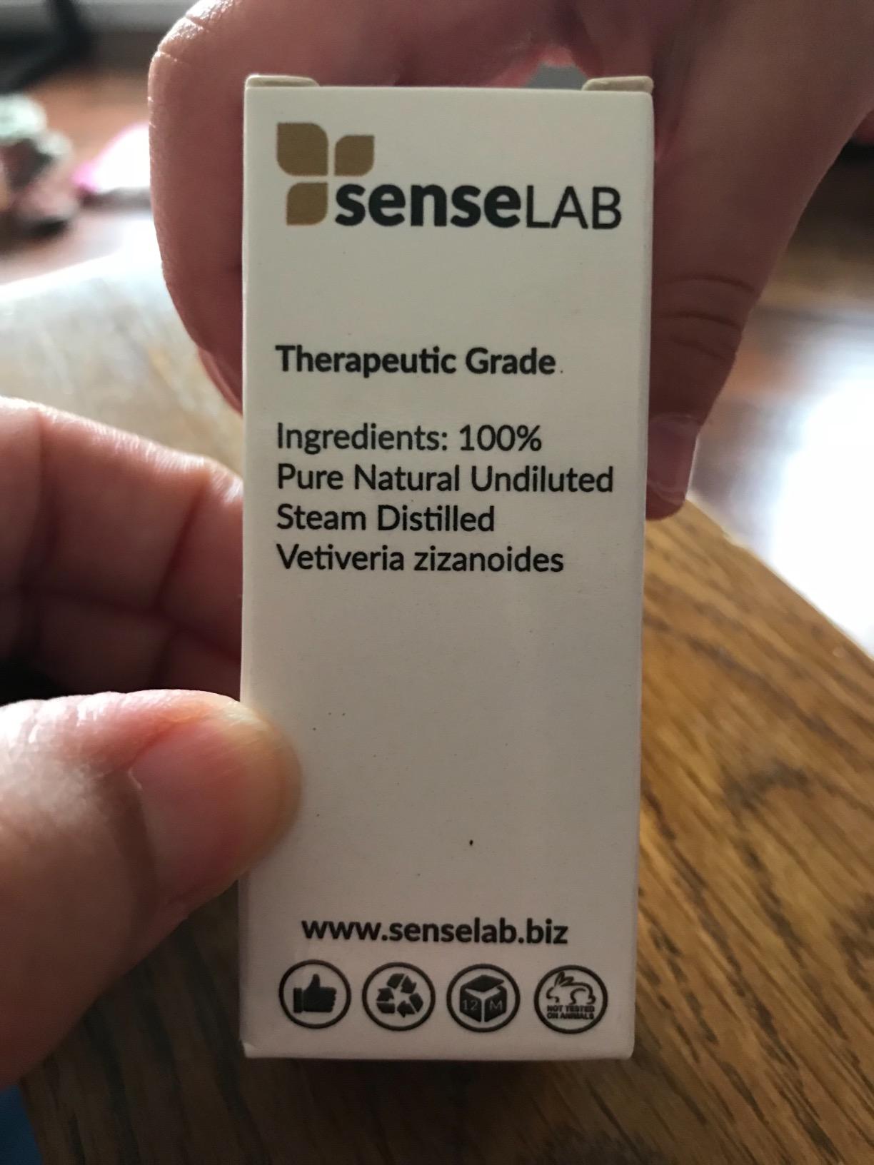 SenseLAB Indian Sandalwood Essential Oil - Wellness and Relaxation - Fragrance Oil - 100% Pure Extract Therapeutic Grade Sandalwood Oil for Aromatherapy Diffuser (10 ml) customer photo 2