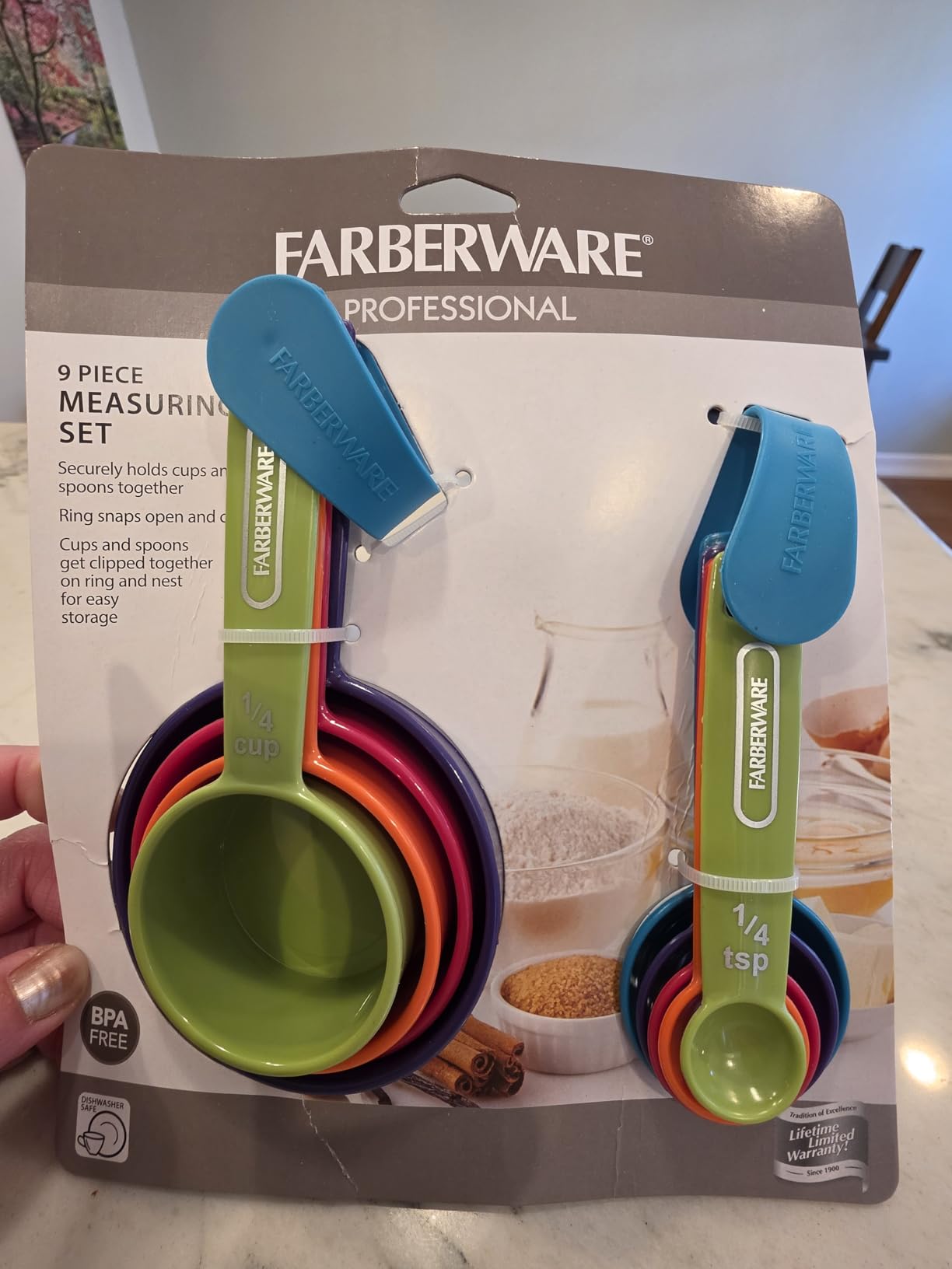FARBERWARE 5-Piece Measuring Cup Set with Coffee Scoop, Durable Plastic Nesting Measuring Cups with Easy-Read Markings, BPA-Free, Dishwasher Safe customer photo 1
