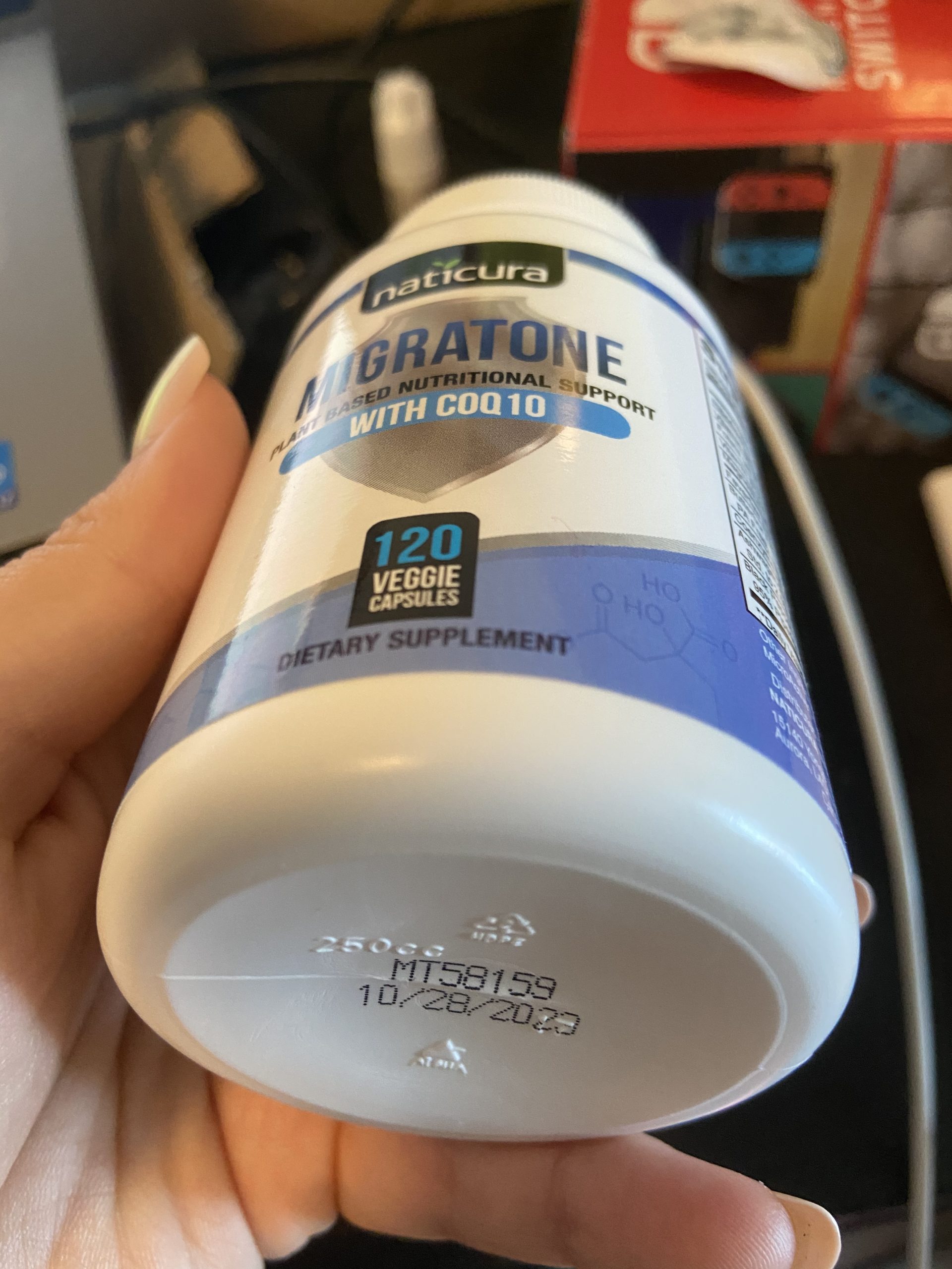 Migratone Migraine Relief Nutritional Support Supplement - with Magnesium, Riboflavin Vitamin B2, B6 & B12, Microactive Coq10, Feverfew, PA-Free Butterbur, and Folate - 60 Capsules customer photo 1