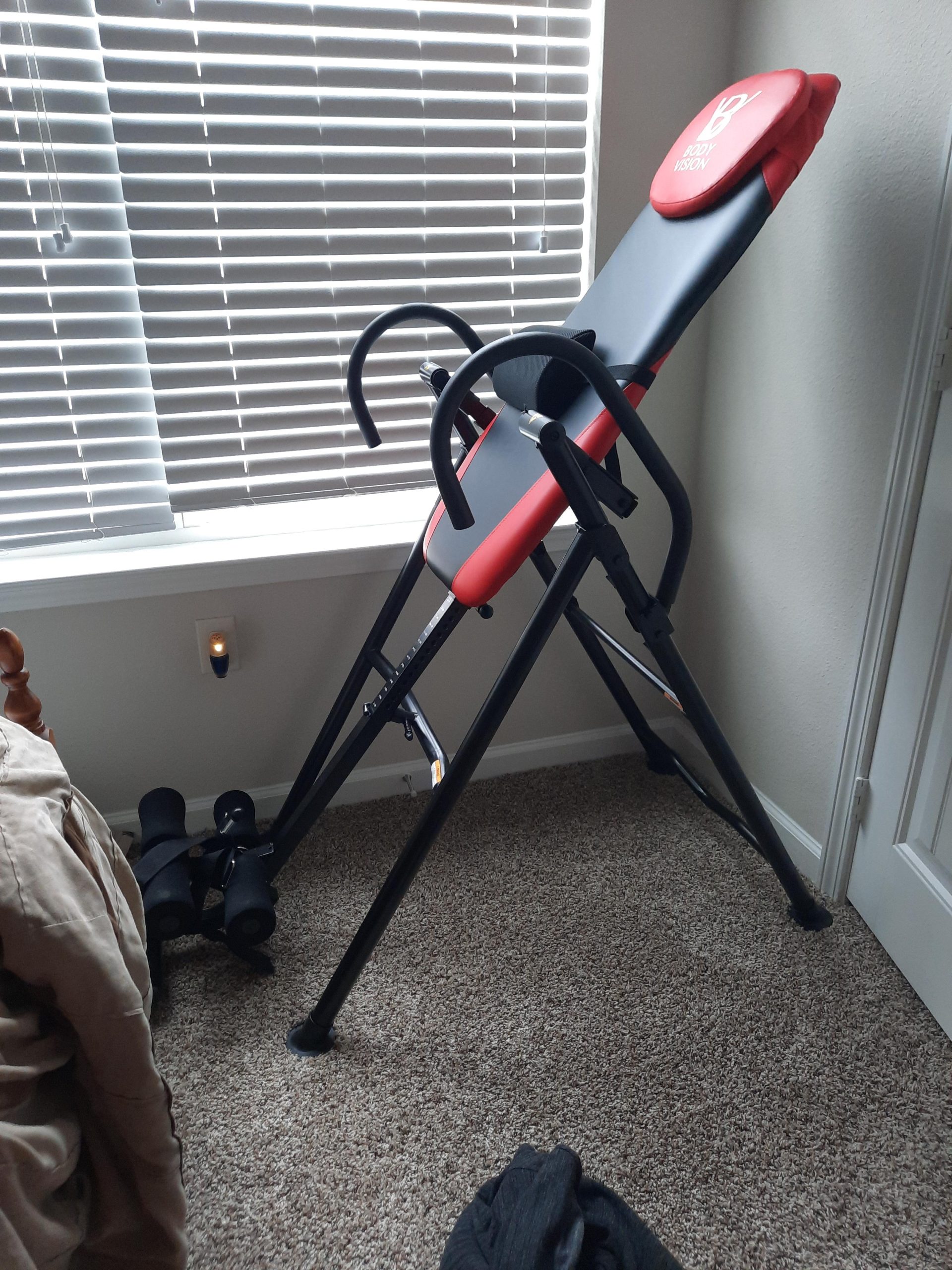 Body Vision IT9550 Deluxe Inversion Table with Adjustable Head Rest & Lumbar Support Pad, - Heavy Dutyup to 250 lbs., Red customer photo 1