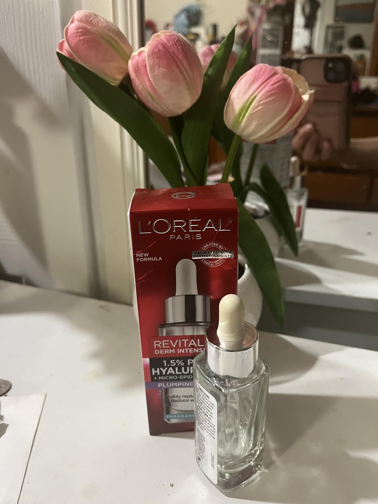 L'Oreal Paris Revitalift 1.5% Pure Hyaluronic Acid Serum for Face, Anti Aging Serum to Hydrate Skin & Reduce Wrinkles, Fragrance Free Skin Care for All Skin Types, 1 Oz customer photo 2