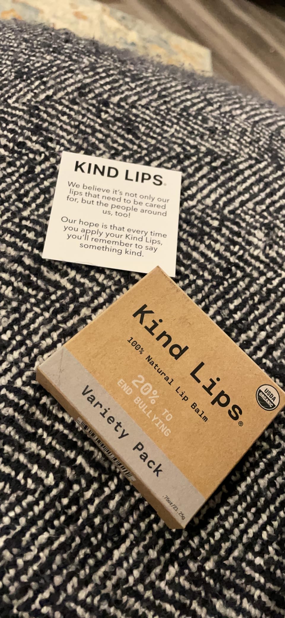 Kind Lips Organic Lip Balm Variety Pack (5 Pack) - Natural Beeswax Lip Balm Gift Set for Dry, Cracked Lips - Moisturizing Lip Care with 5 Flavors customer photo 1