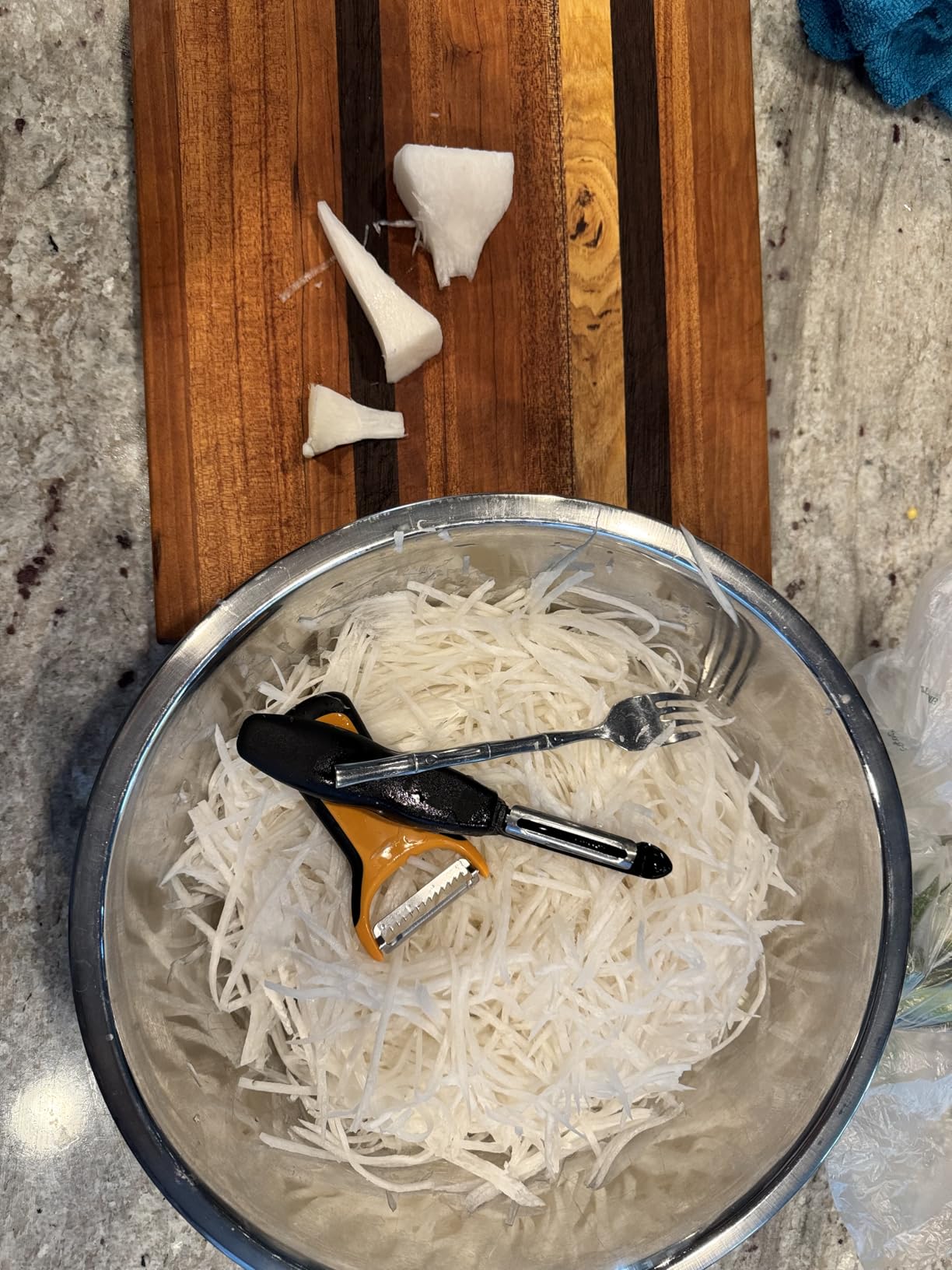 OXO Good Grips Julienne Prep Peeler customer photo 1