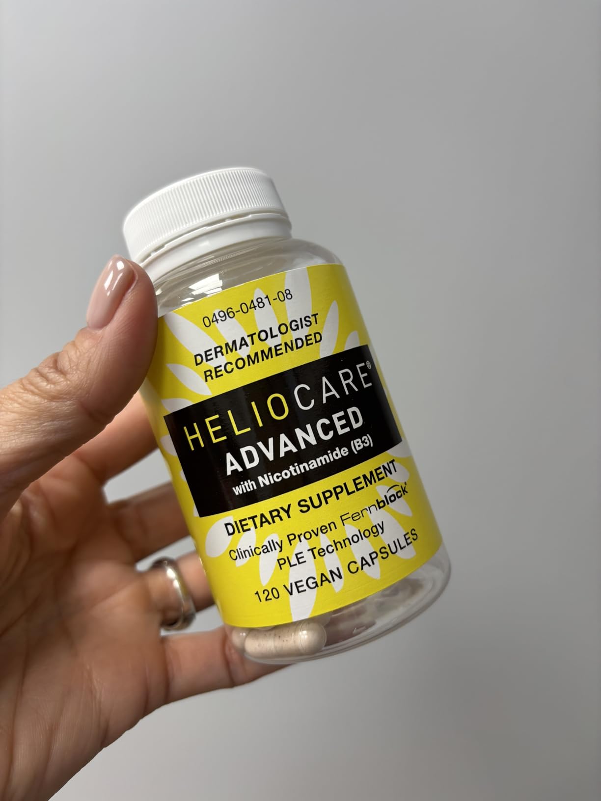 Heliocare Advanced Niacin B3 Supplement: Fernblock PLE Extract 240mg Per Serving - Supports Skin Cell Health W/Antioxidant Rich Vitamin B3 Niacin 500 mg - 120 Vegan Capsules customer photo 2