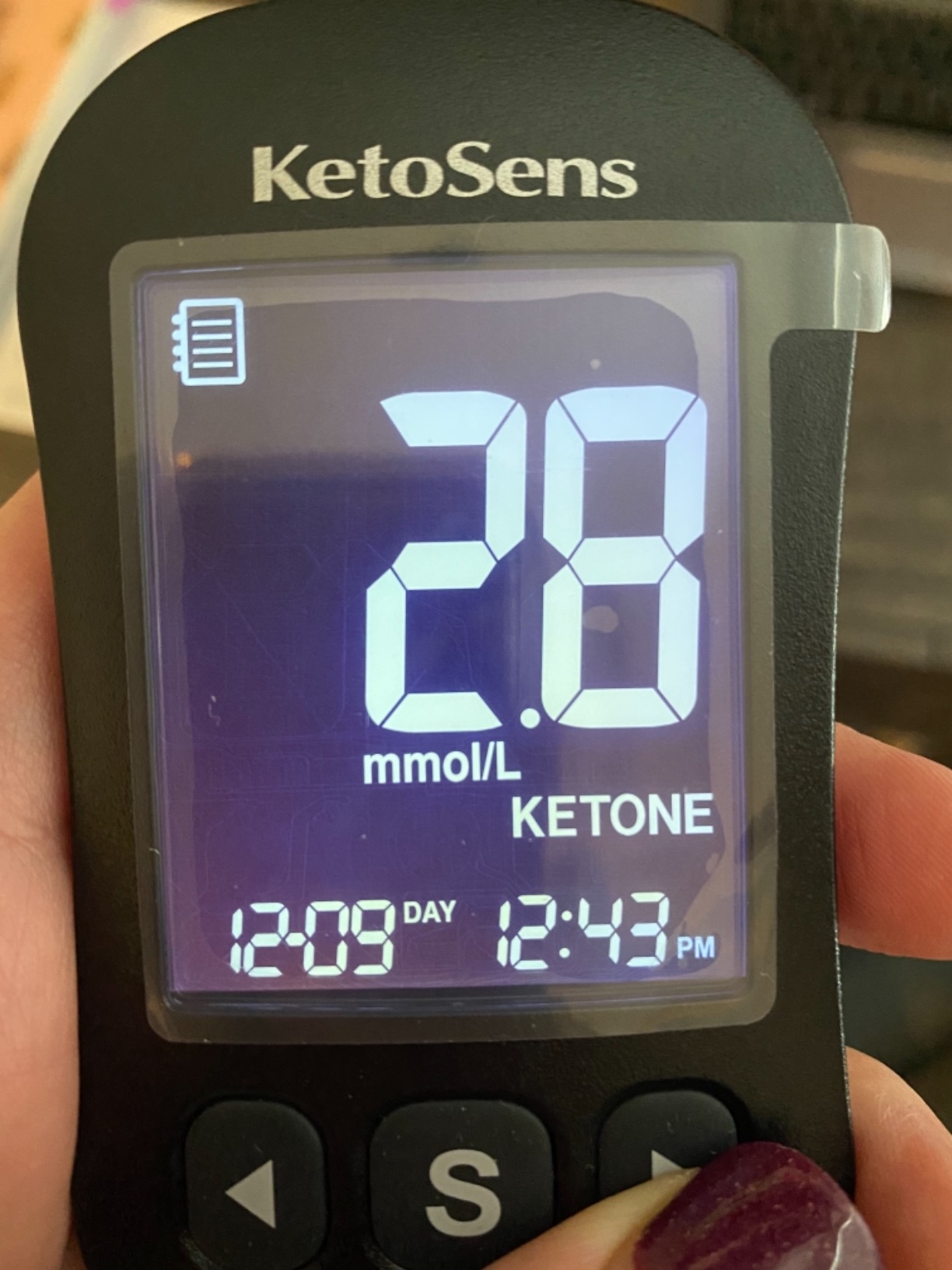KetoSens Made in Korea Blood Ketone Monitoring Starter Kit: Ideal for Keto Diet with App. Includes 1 Meter, 10 Ketone Test Strips, 10 Lancets (30G), 1 Lancing Device & 1 Case customer photo 1