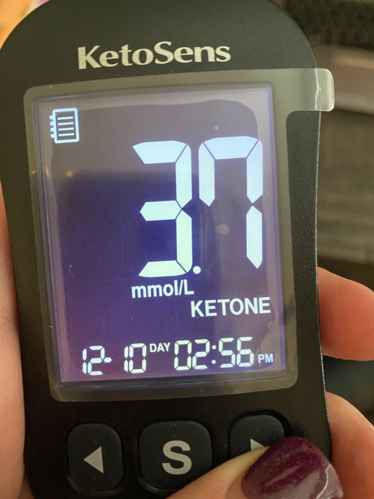 KetoSens Made in Korea Blood Ketone Monitoring Starter Kit: Ideal for Keto Diet with App. Includes 1 Meter, 10 Ketone Test Strips, 10 Lancets (30G), 1 Lancing Device & 1 Case customer photo 2