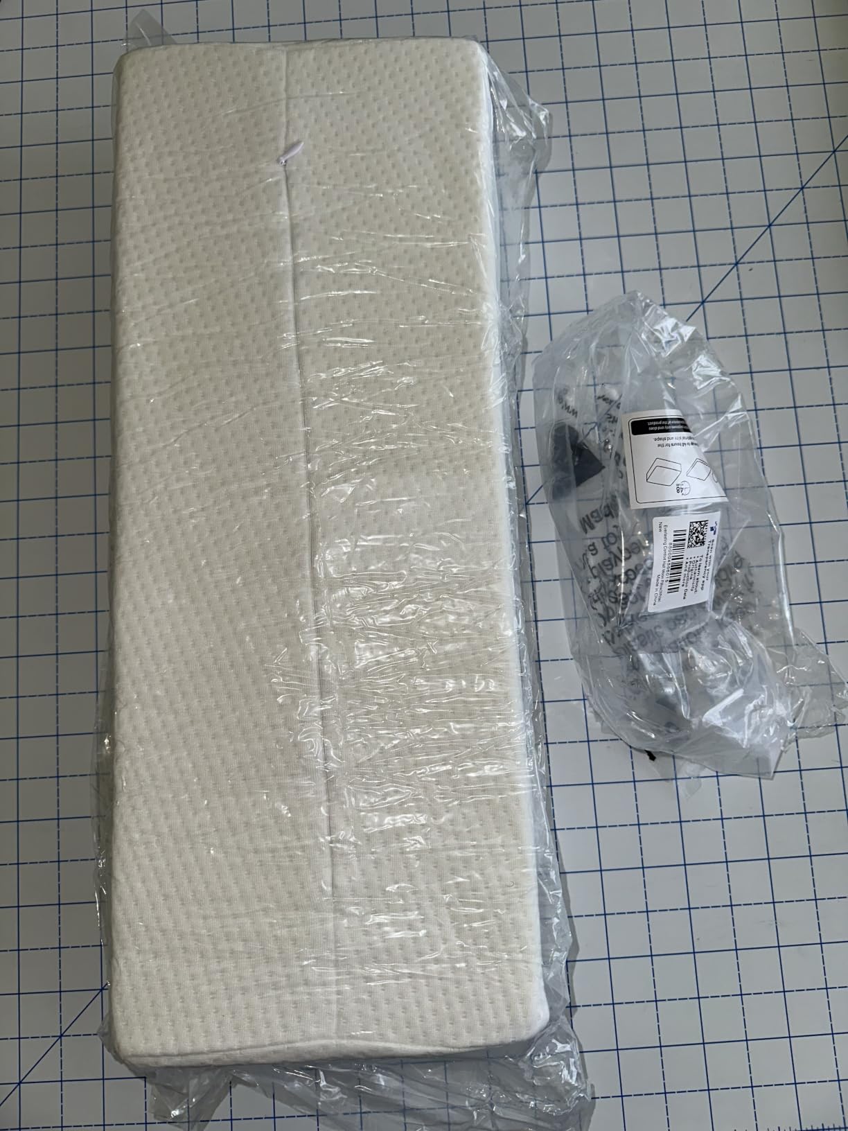 Everlasting Comfort Under Knee Pillow for Back Sleeping - Memory Foam Half Moon Leg Bolster Pillow for Back Pain, Thoracic Support customer photo 2