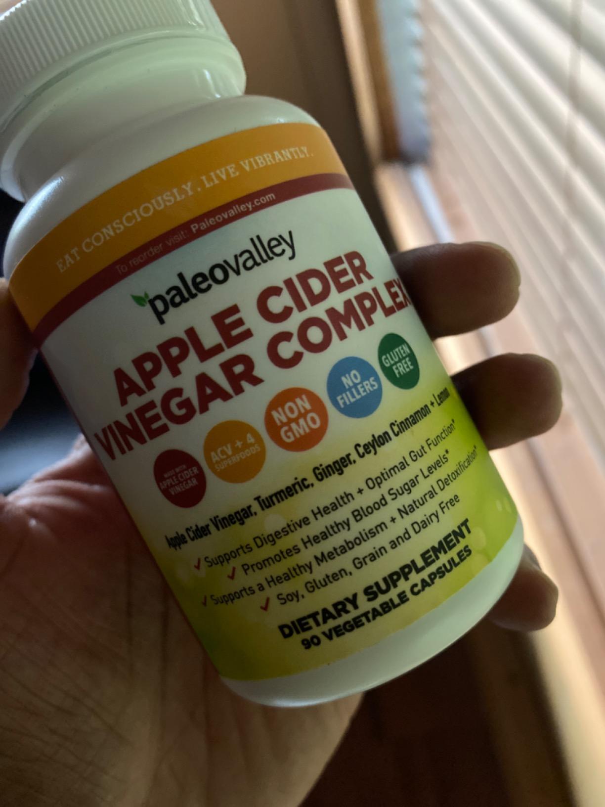 Paleovalley Apple Cider Vinegar Complex with Superfoods - Turmeric, Ginger, Ceylon Cinnamon and Lemon - 84 Vegetable Capsules customer photo 1