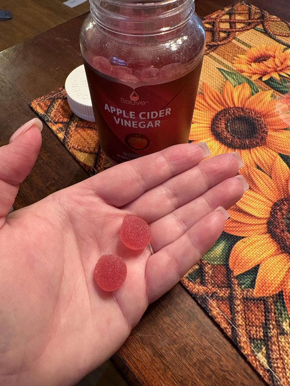 BeLive Apple Cider Vinegar Gummies - ACV Gummies Without Sugar | Detox & Cleanse Digestive Health | Alternative to Capsules, Vegan, Keto Friendly, Gluten Free | 60 Ct customer photo 1
