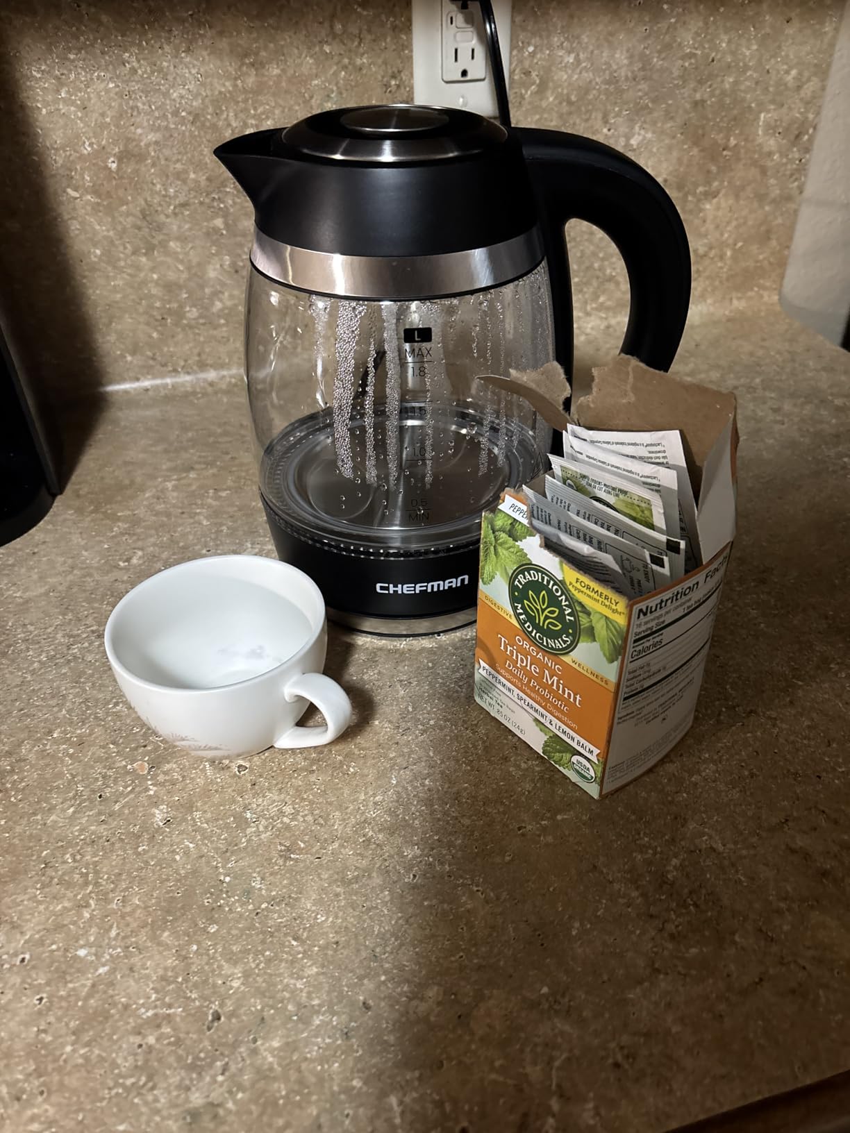 Traditional Medicinals Tea, Organic Triple Mint - Supports Healthy Digestion - Kosher, Non-GMO, Caffeine-Free - 16 Tea Bags customer photo 1