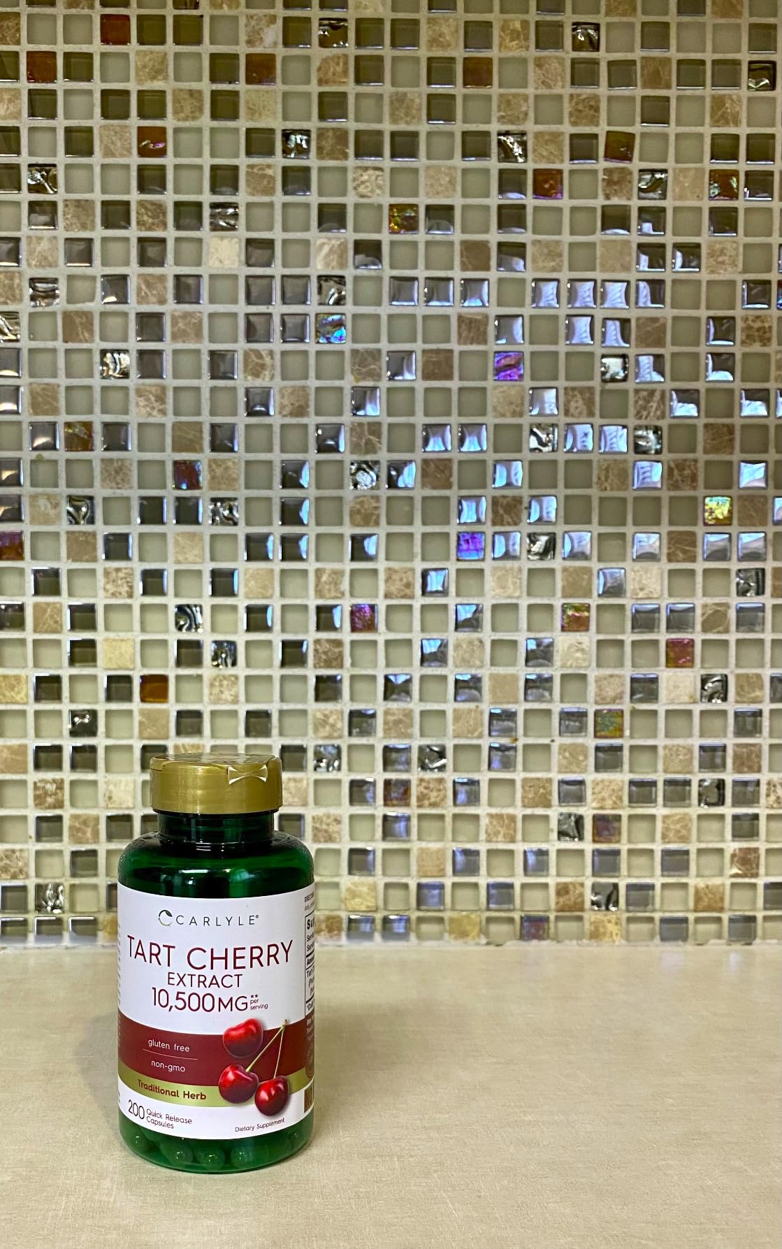 Carlyle Tart Cherry Capsules | 200 Pills | Max Potency | Non-GMO, Gluten Free | Tart Cherry Juice Extract customer photo 1