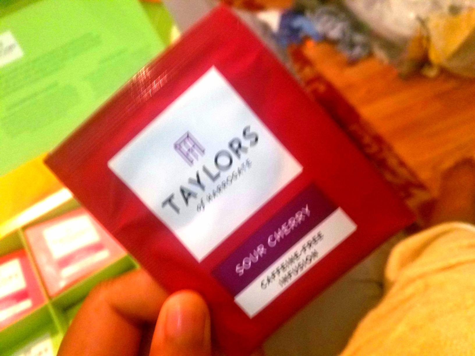 Taylors of Harrogate Assorted Green & Herbal Teas Sampler, Variety Pack Gift Box, Individually Wrapped Bags, 48 Count (Pack of 1), Premium Green & Herbal Teas, Mixed Caffeinated & Caffeine-Free Selection, 48 Teabags customer photo 2