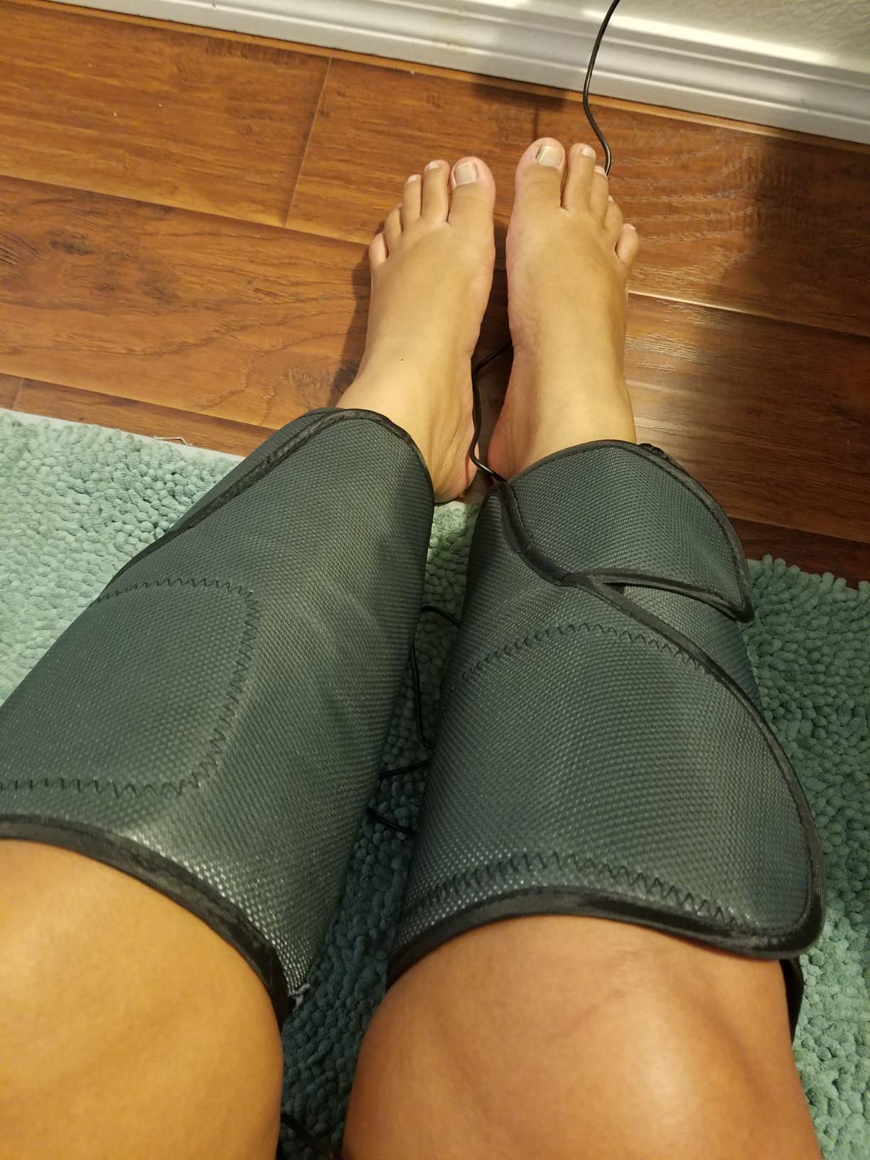 FIT KING Air Compression Leg Massager with Heat - Great Gift for Wife Mom Dad customer photo 2