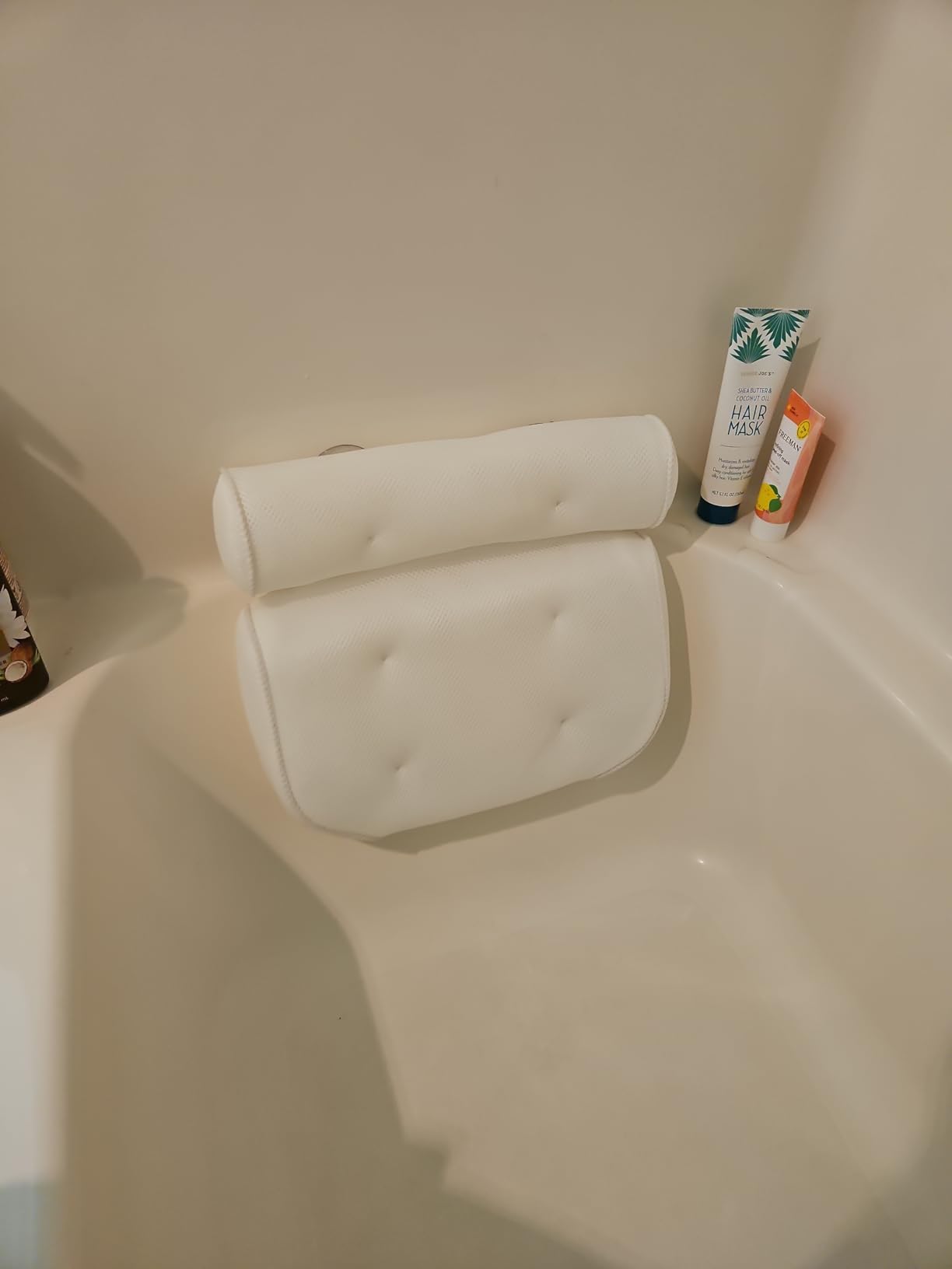 BASIC CONCEPTS Bathtub Pillow for Neck and Back Support with Drying Hook, Bathtub Pillow Machine Headrest for Soaking & Straight Back Tubs - Bath Accessories, Machine Washable, 6 Suction Cups customer photo 1