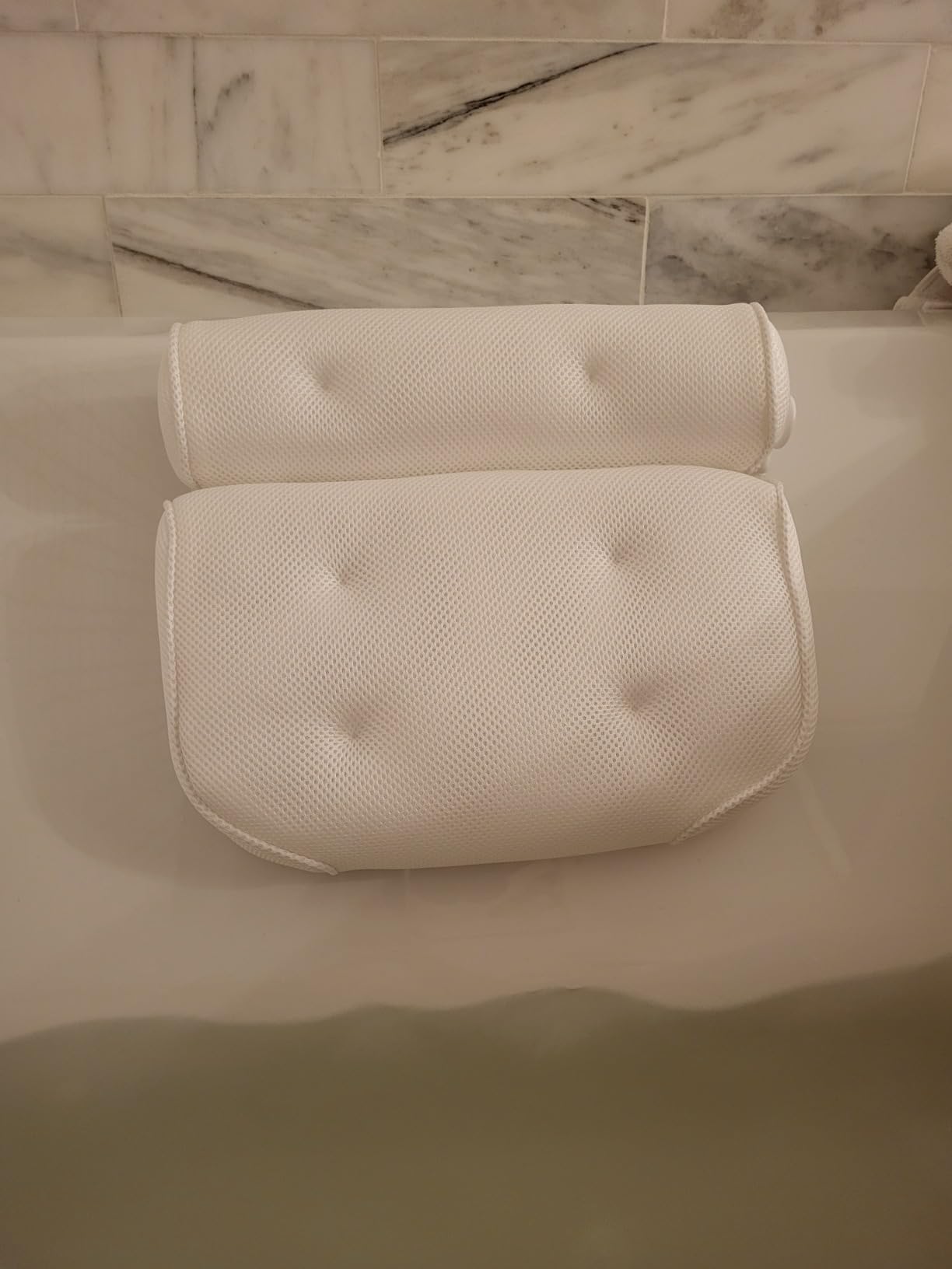 BASIC CONCEPTS Bathtub Pillow for Neck and Back Support with Drying Hook, Bathtub Pillow Machine Headrest for Soaking & Straight Back Tubs - Bath Accessories, Machine Washable, 6 Suction Cups customer photo 2