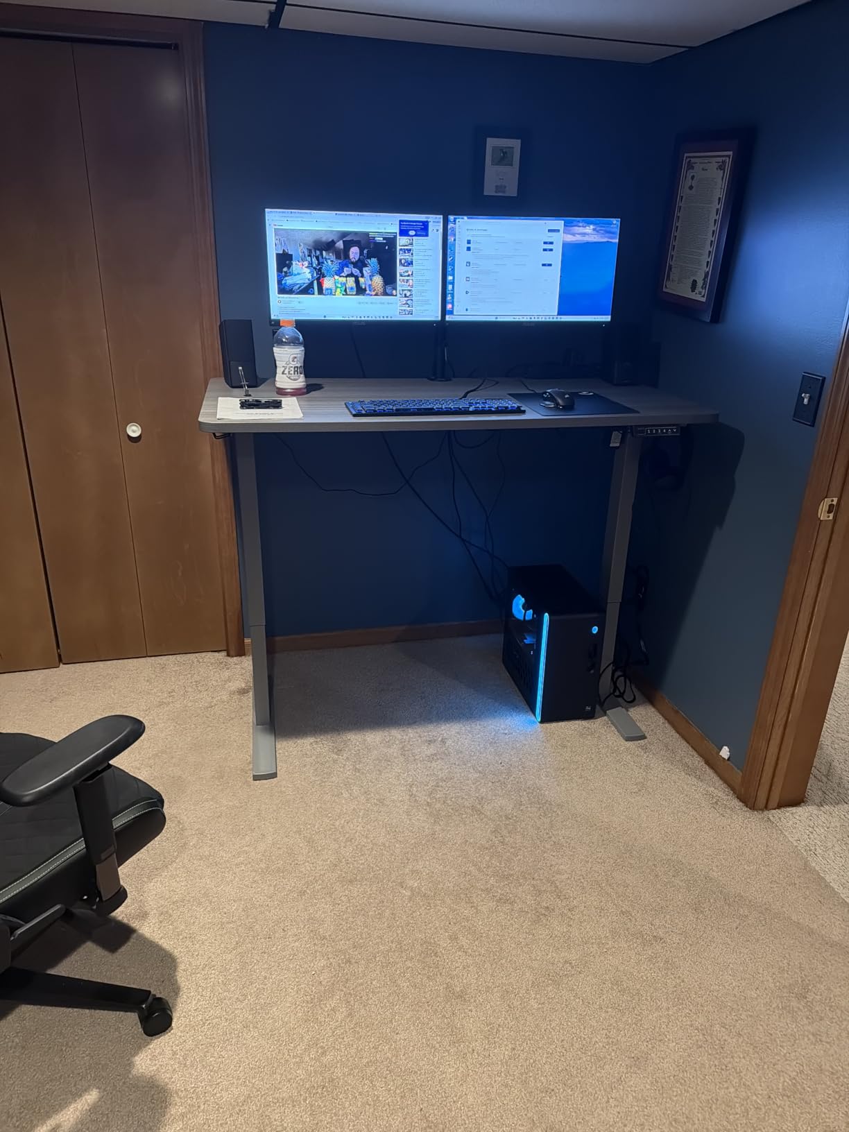 VIVO Electric 60 x 24 in Standing Desk, Memory Height Adjustment, 1B Series, Holds 220 lbs, One-Piece Black Top, Black Frame, DESK-KIT-1B6B customer photo 1