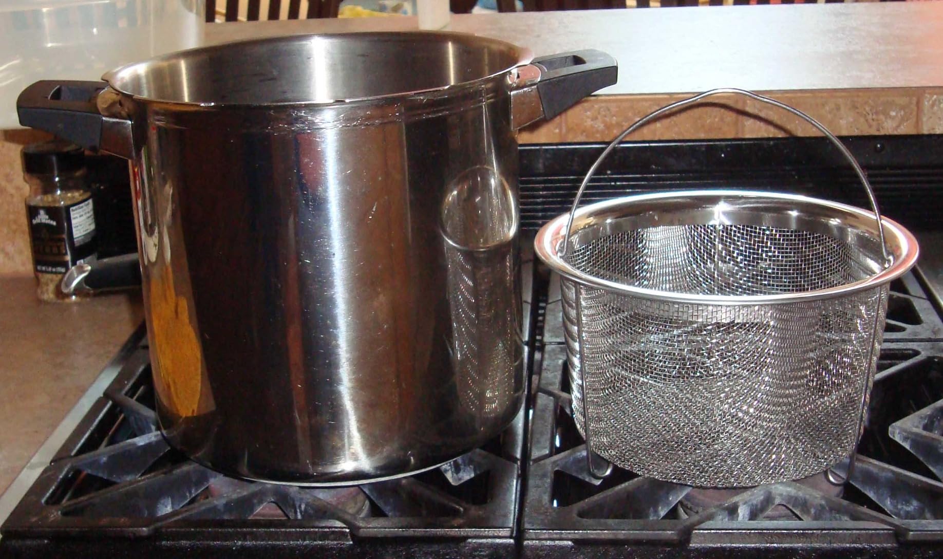 Instant Pot Official Large Mesh Steamer Basket, Stainless Steel, Round - Versatile Steamer & Strainer for Vegetables, Fish, and More customer photo 2