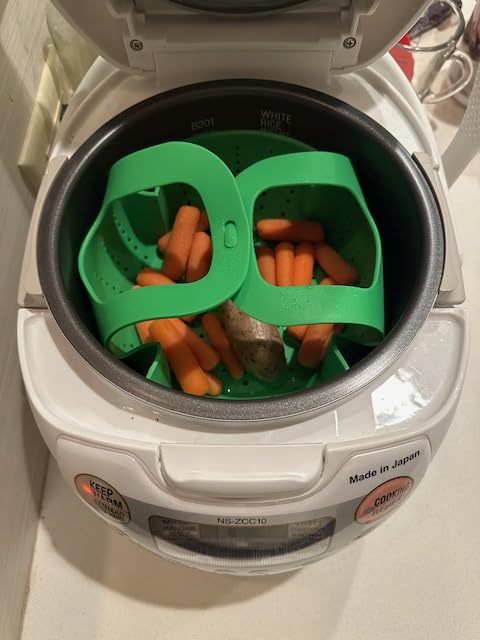 Instant Pot Official Silicone Steamer Basket, Versatile and BPA-Free, Compatible with 6 Qt. and 8 Qt. Cookers, Dishwasher Safe customer photo 1